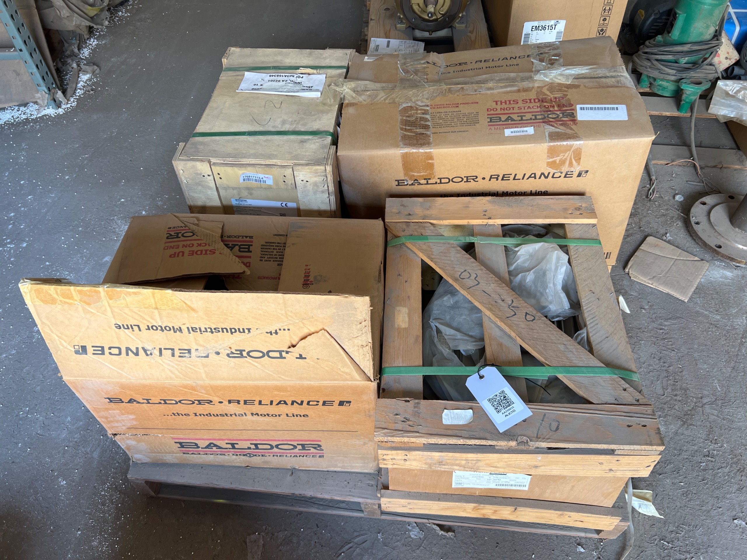 QTY OF 4 ELECTRIC MOTORS - undefined