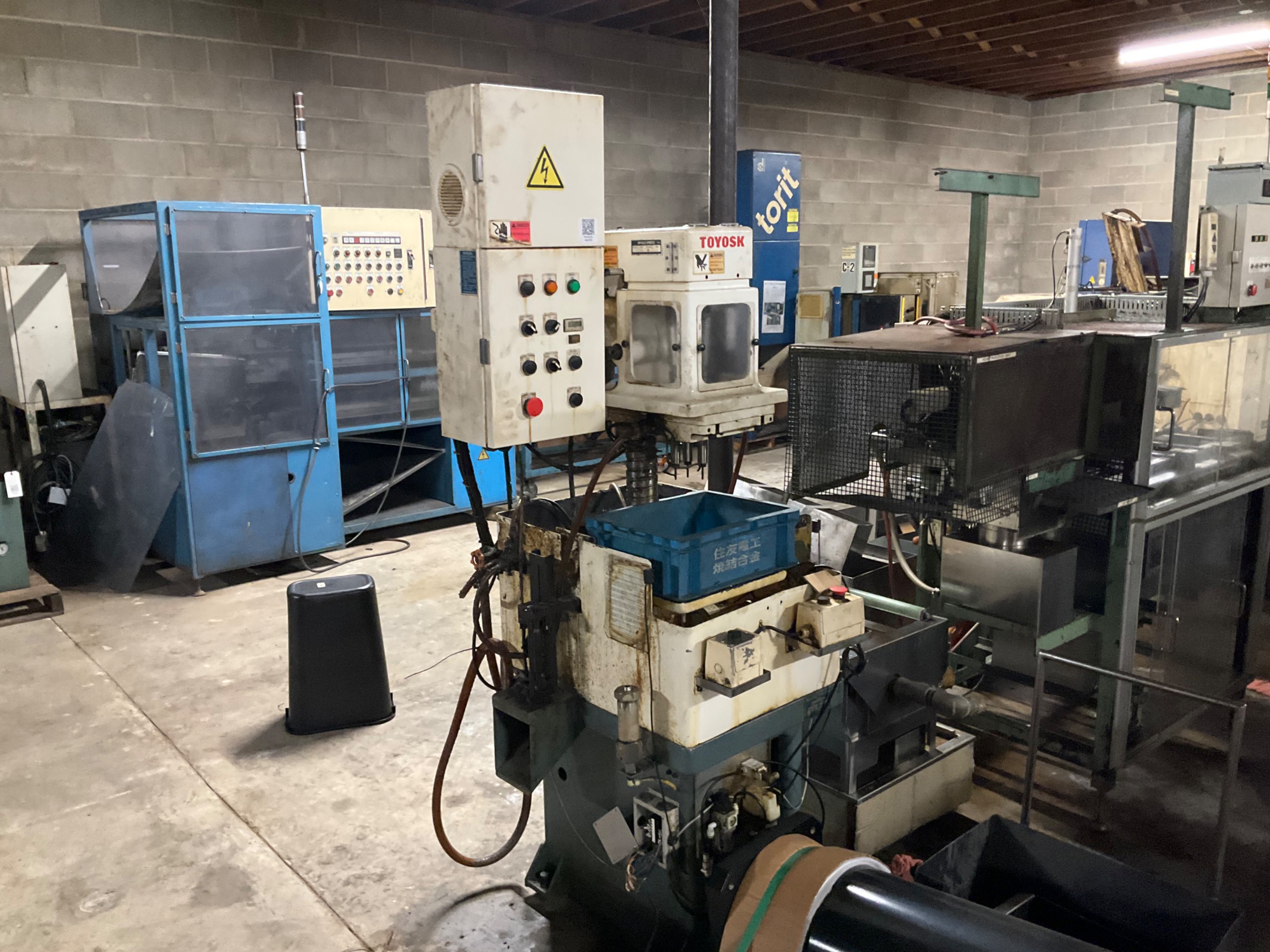 2011 TOYOSK 06BII-TMS MULTI-SPINDLE TAPPING MACHINE - undefined