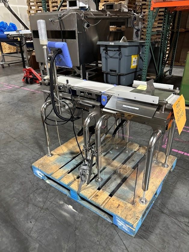 A&D COMPANY AD-4961-2KD-2035 CHECK WEIGHER - undefined