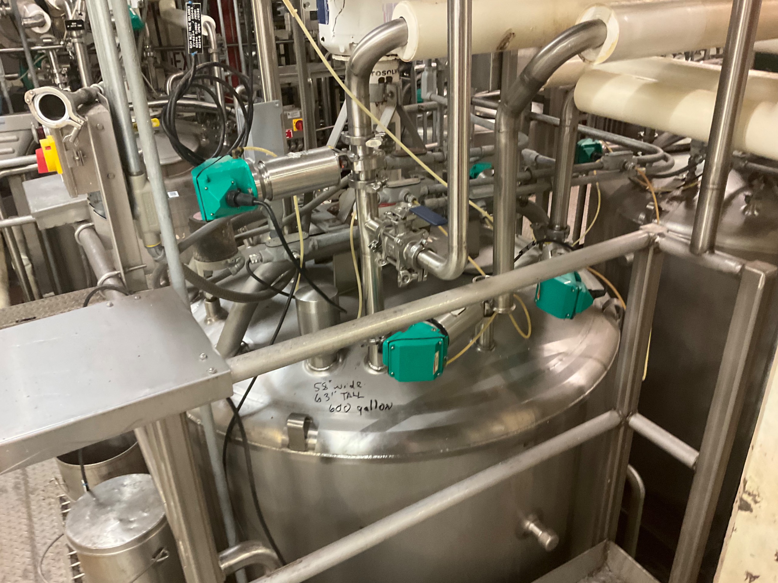 1996 SFI 600 GALLON MIX TANK - undefined