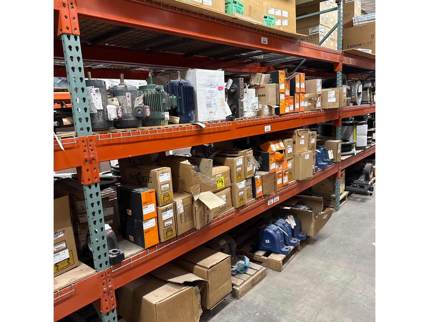 BULK QTY OF BEARINGS - undefined