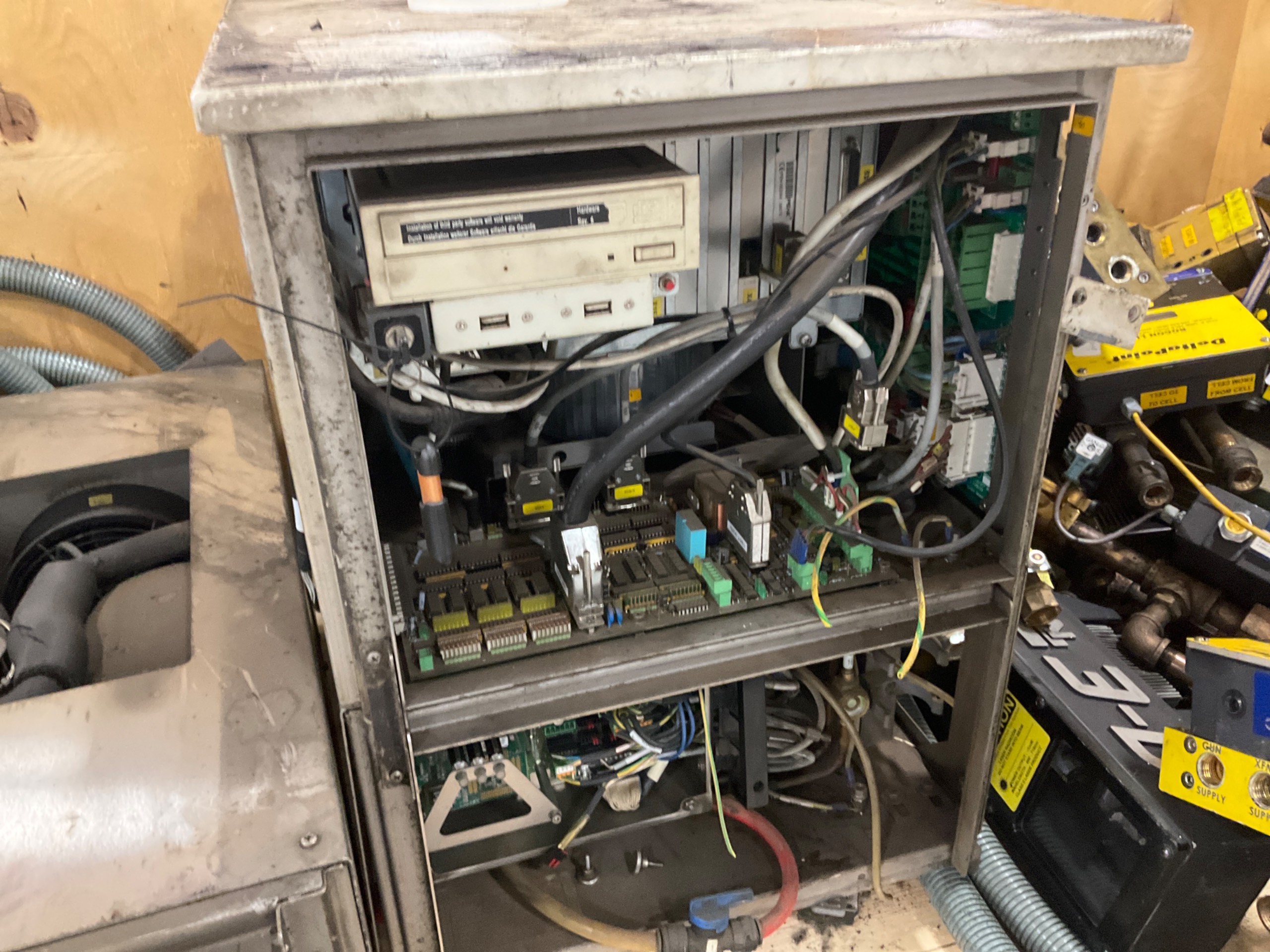 BULK QTY OF AUTOMATION & CONTROLS - undefined