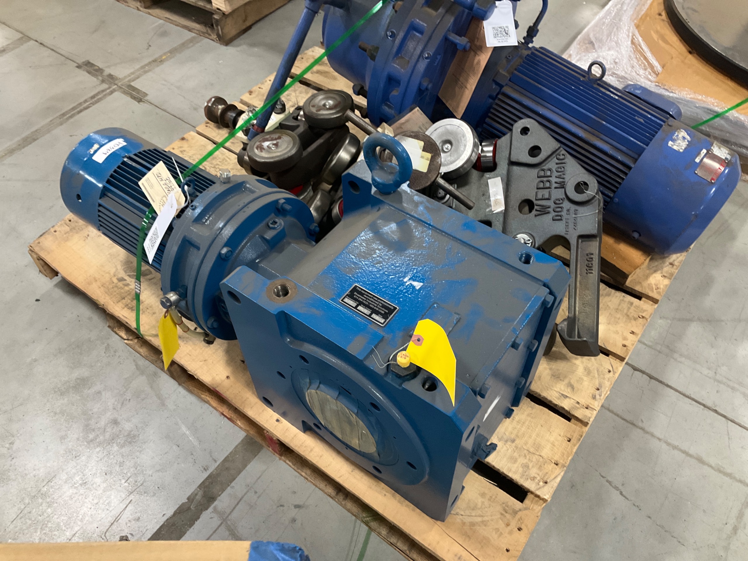 SUMITOMO MOTOR & GEARBOX ASSEMBLY - undefined