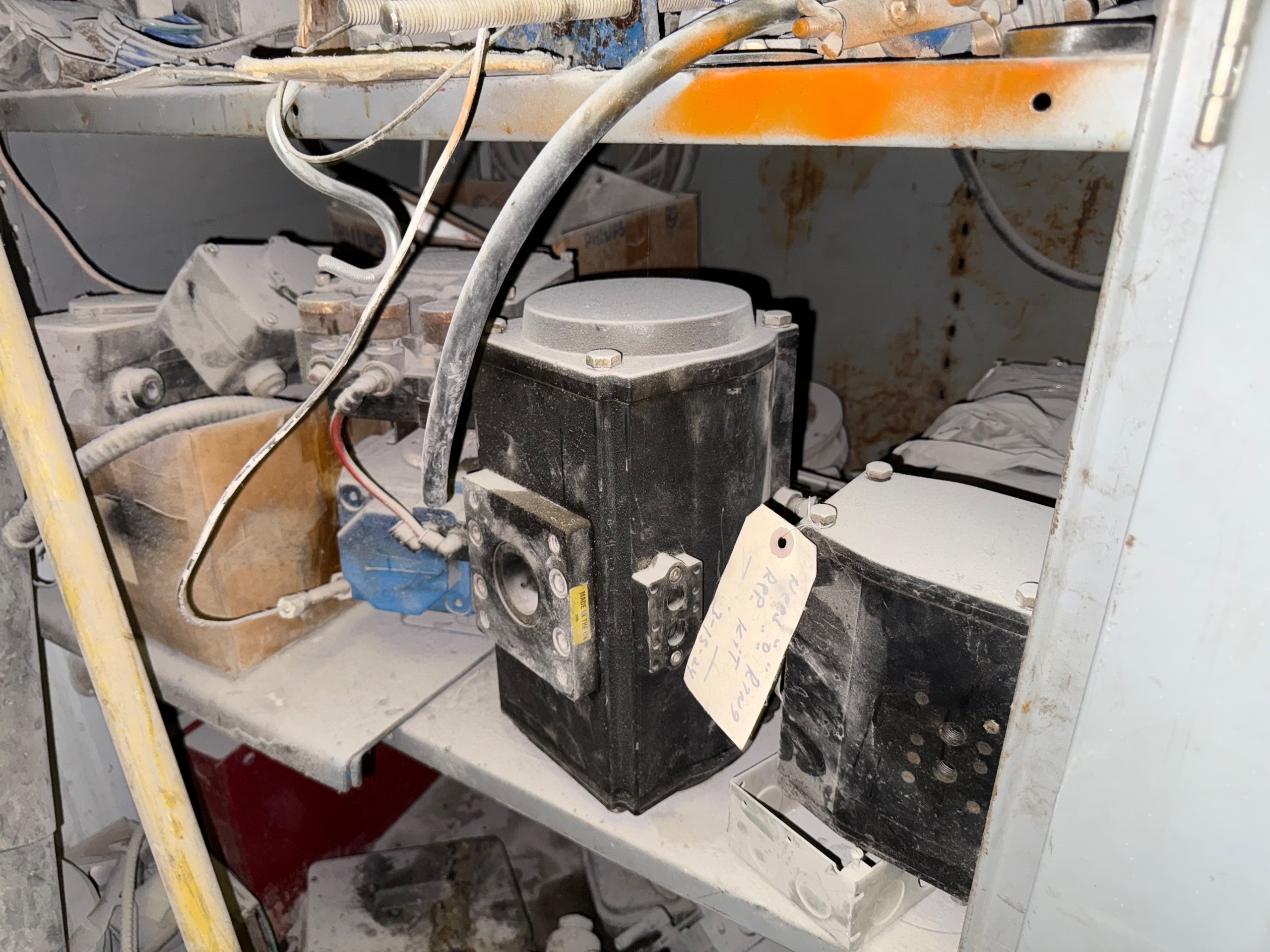 BULK CONTENTS OF INSTRUMENT ROOM - undefined