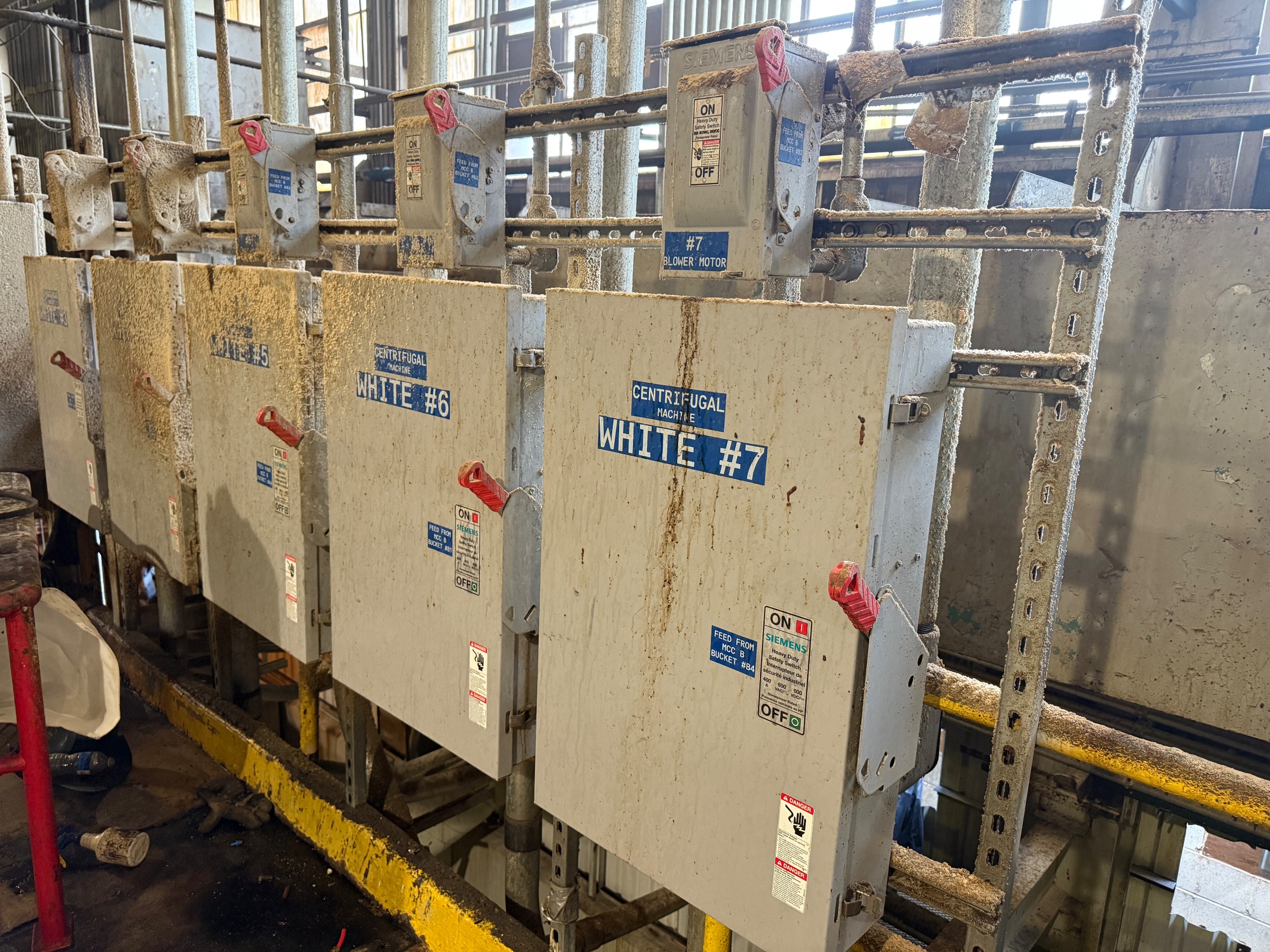 BULK QTY OF DISCONNECT SWITCHES - undefined