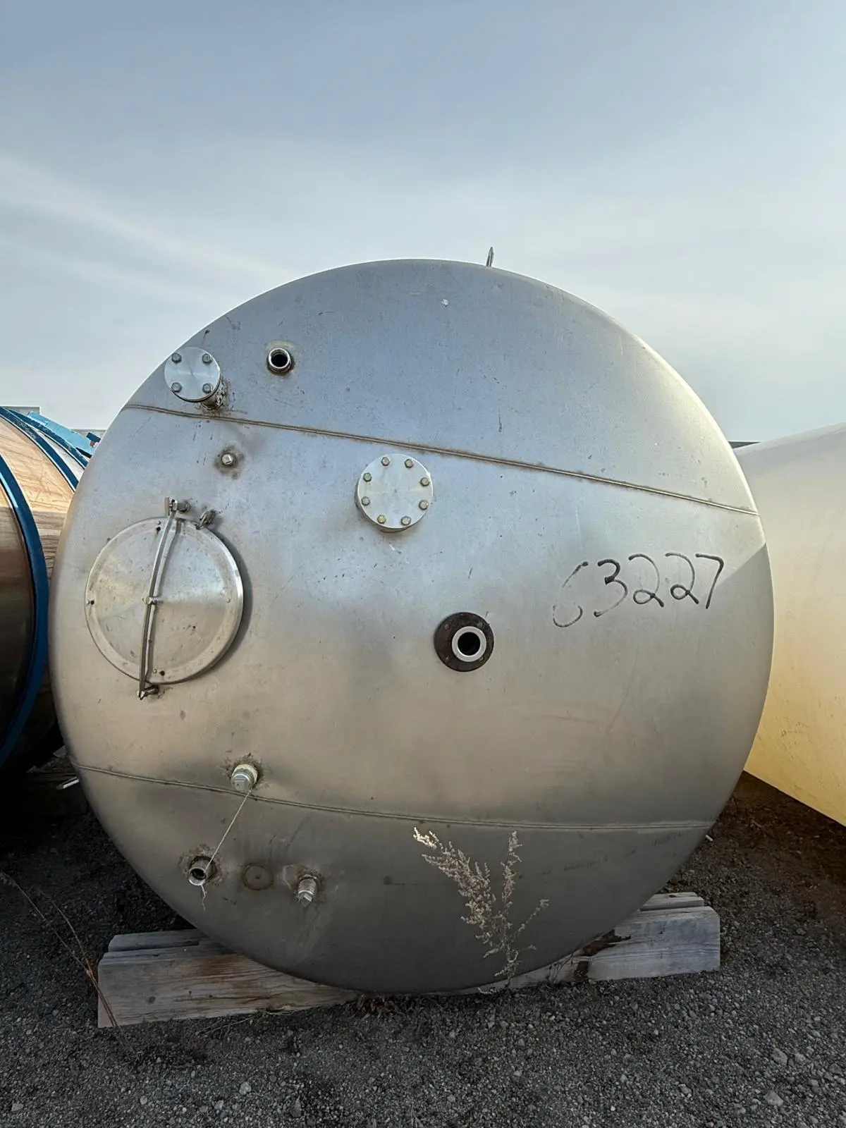 DE LAVAL STORAGE AND PROCESS TANK, 6300 GAL, 316 SS, 108X108X166IN, 8000 LBS - undefined