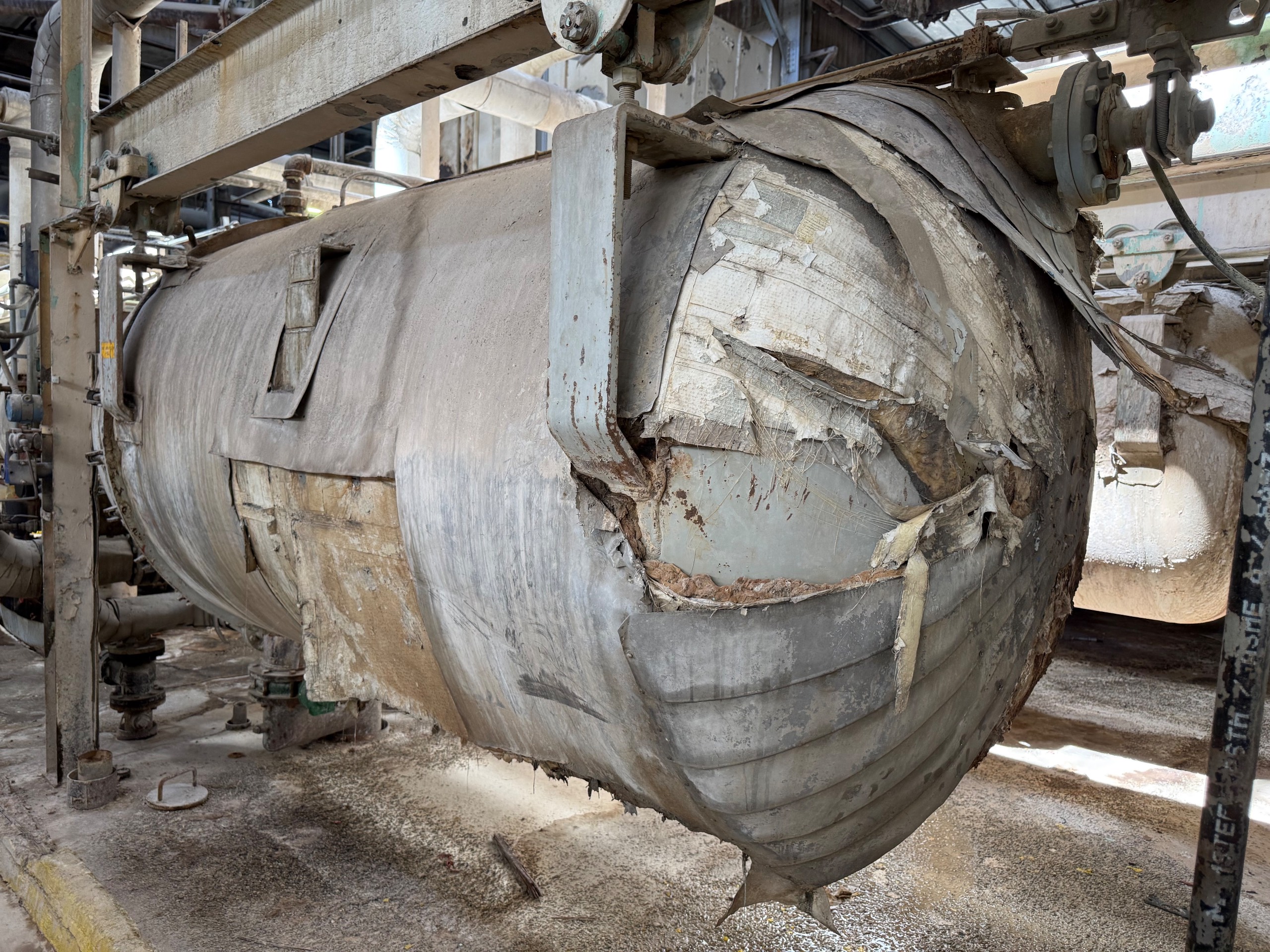 LIQUID FILTER TANK - undefined