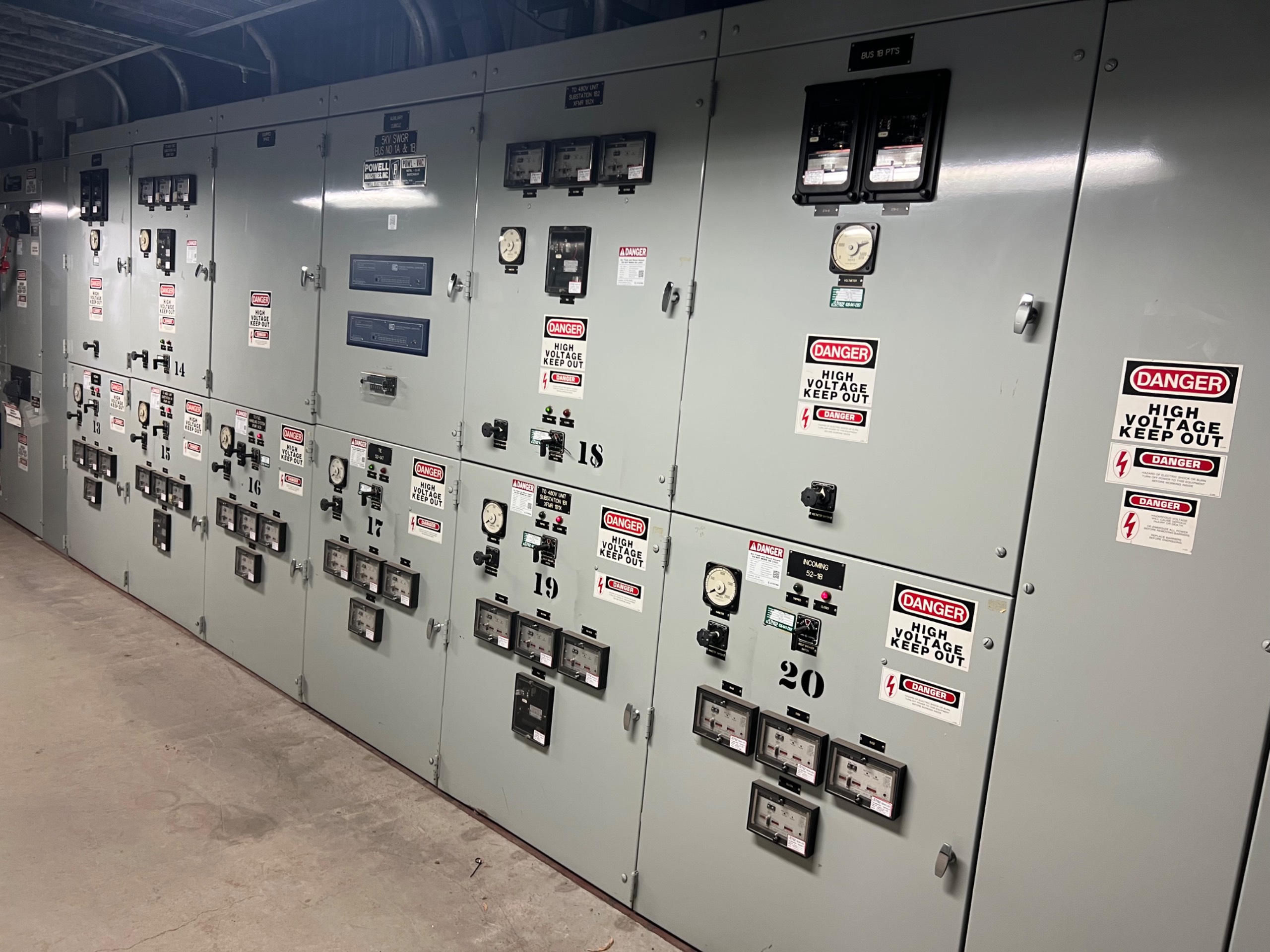 BULK QTY OF POWELL SWITCHGEAR - undefined