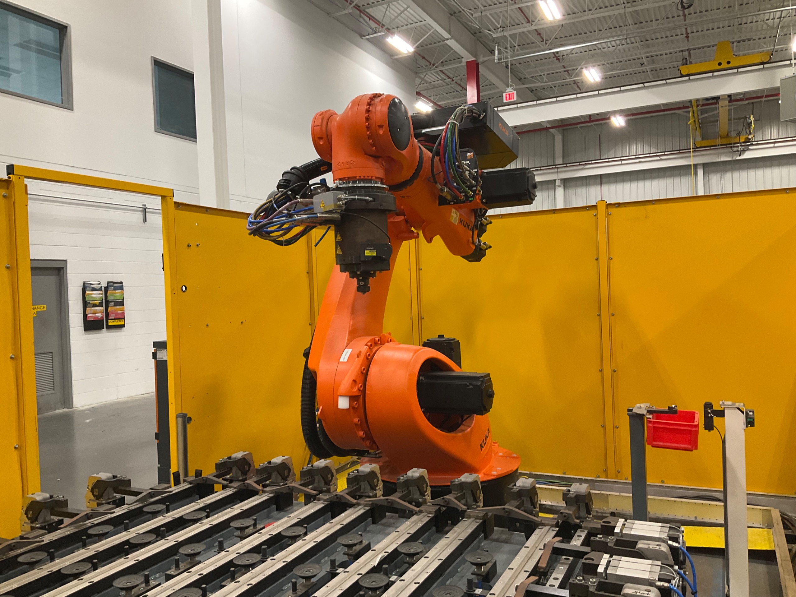 2021 KUKA KR 500 R2830 ROBOT & CONTROLLER ASSEMBLY - undefined