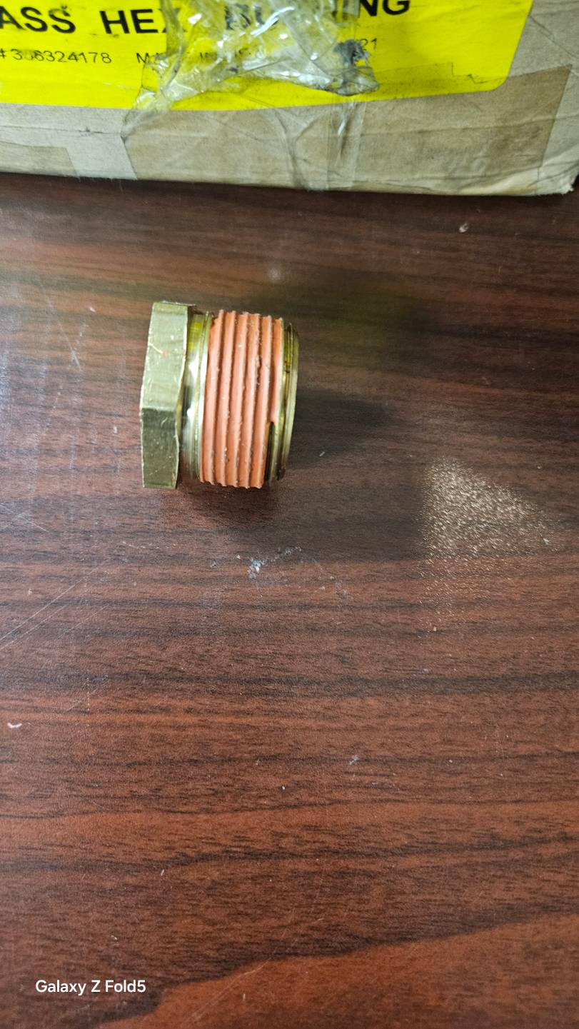 1" MALE PIPE THREAD X 1/8" FEMALE NPT BRASS REDUCING BUSHING-CASE OF 10 - undefined