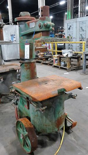 INTERNATIONAL LVJS MOLDING SQUEEZER 14IN CYL 16K+LB FORCE 24X24 TABLE 12IN DRAW - undefined