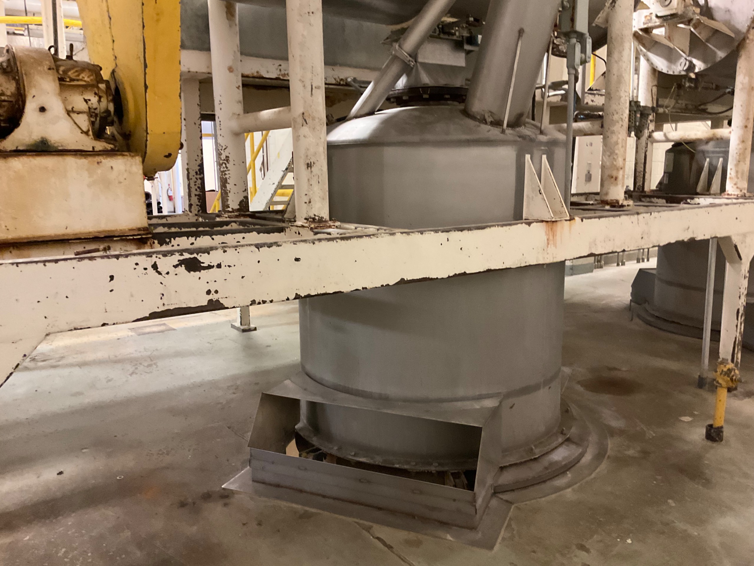 VIBRA SCREW INCORPARETED VIBRATORY STORAGE TANK - undefined