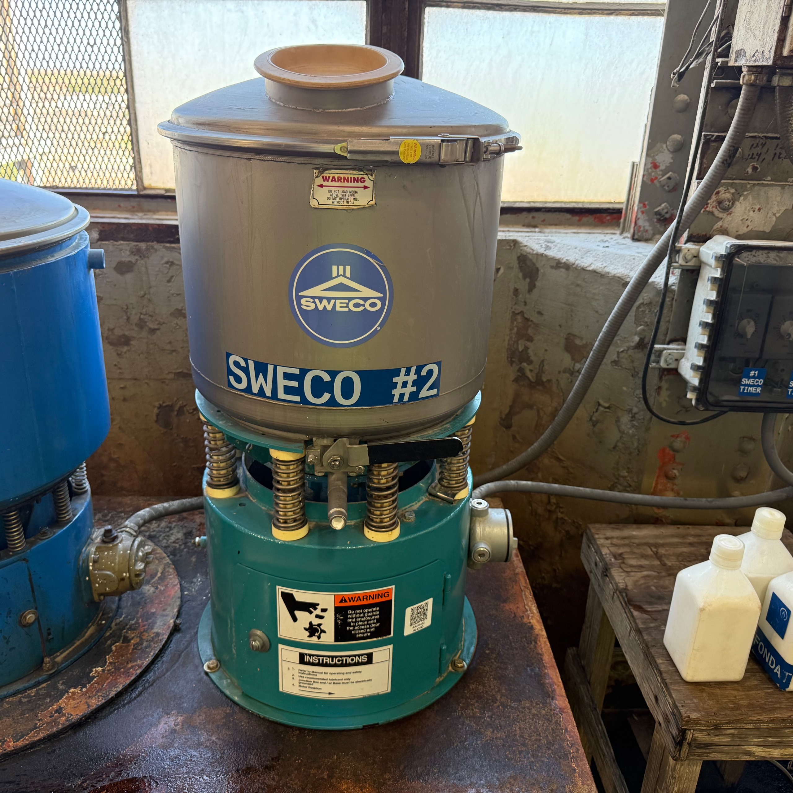 SWECO M18S VIBRO-ENERGY MILL - undefined