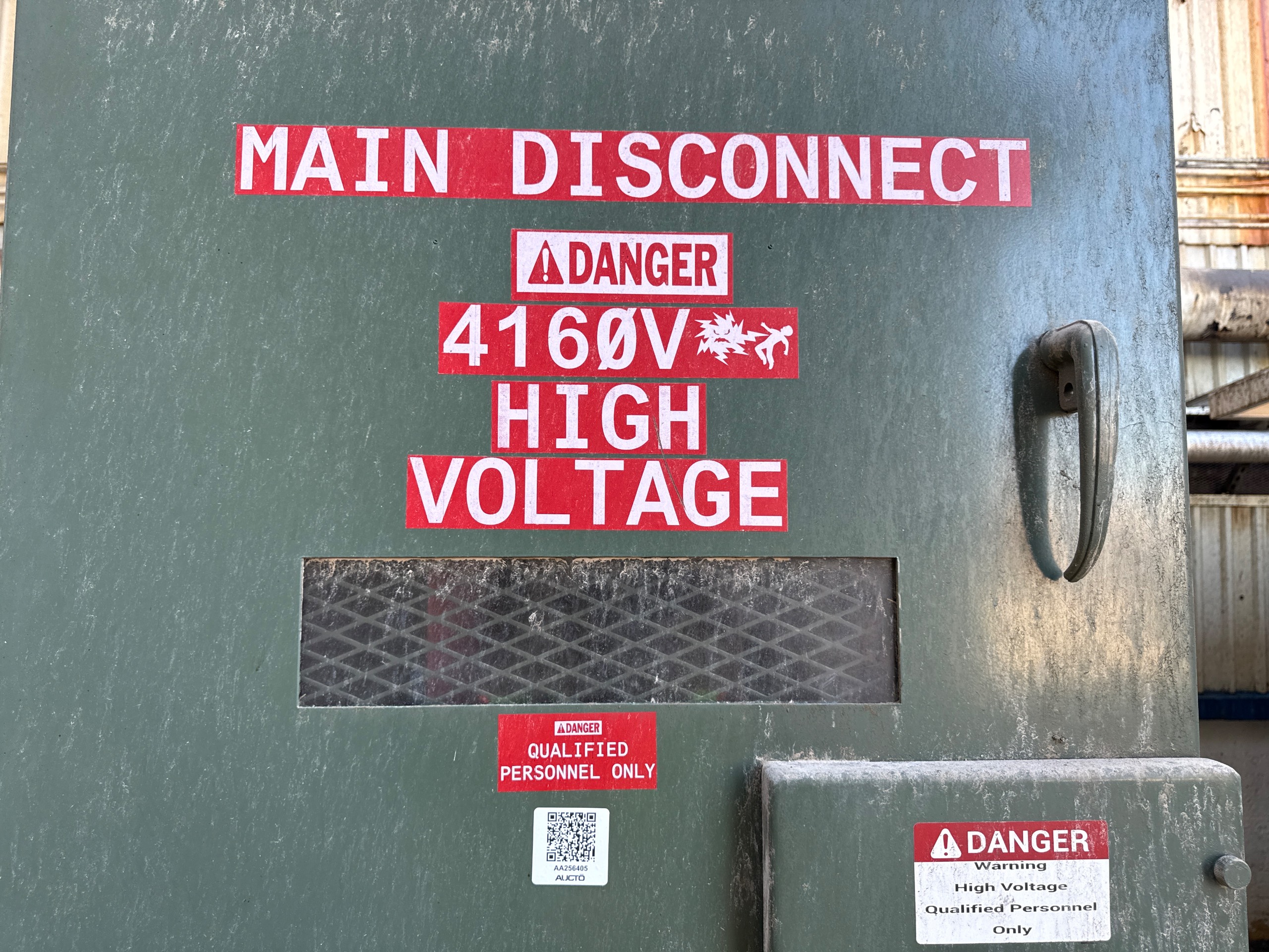 3750 KVA THREE-PHASE OIL FILLED POWER TRANSFORMER WITH MAIN DISCONNECT - undefined