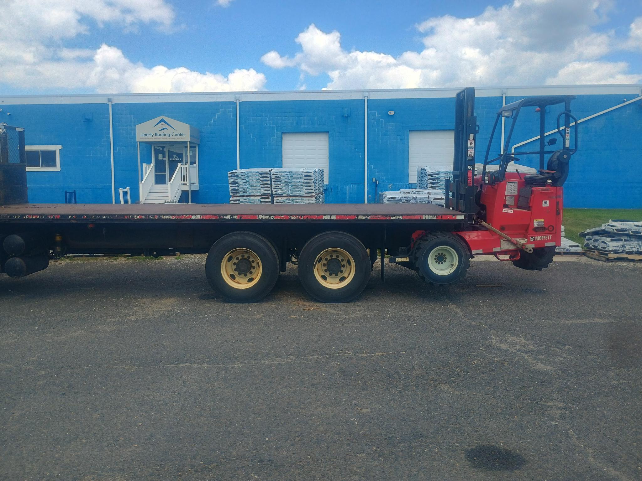 2015 - MACK - GU533 FLATBED TRUCK - undefined