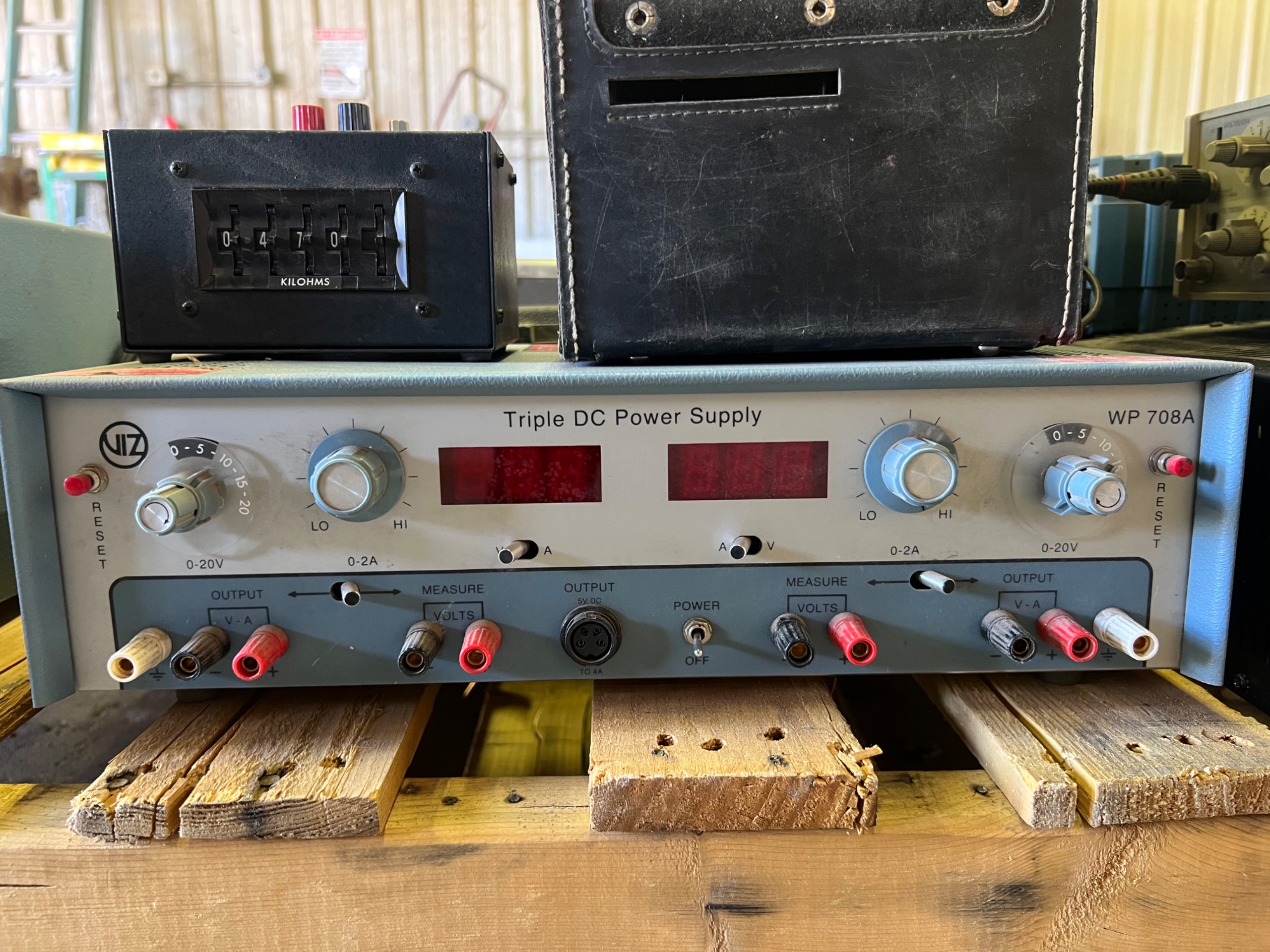 BULK QTY OF TESTING AND MEASURING EQUIPMENT - undefined