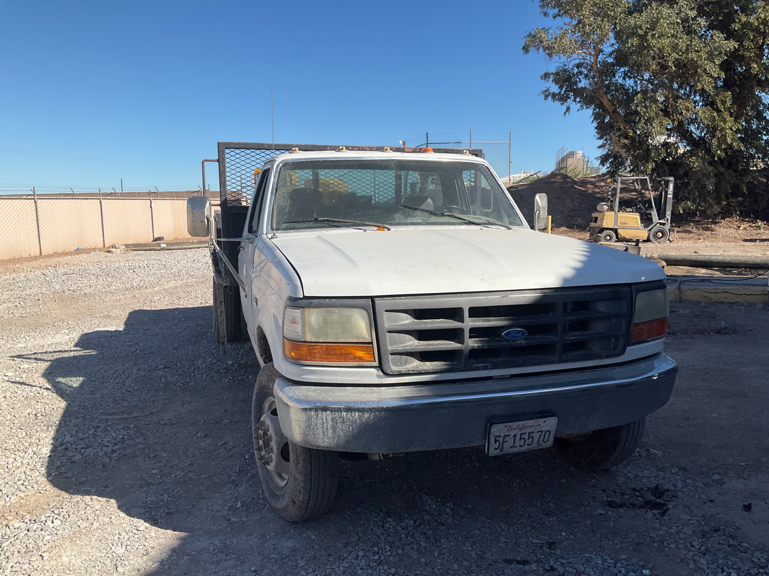 1995 FORD FORD F-SUPER DUTY FLATBED TRUCK - undefined