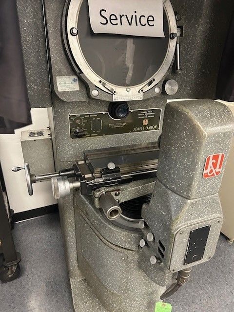 JONES & LAMSON FC-14 OPTICAL COMPARATOR - undefined