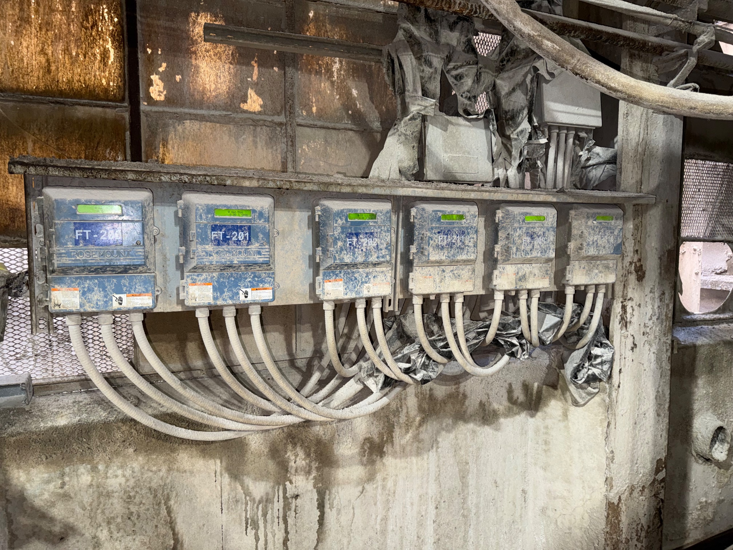 BULK QTY OF INSTRUMENTS THROUGHOUT FIRST FLOOR - undefined