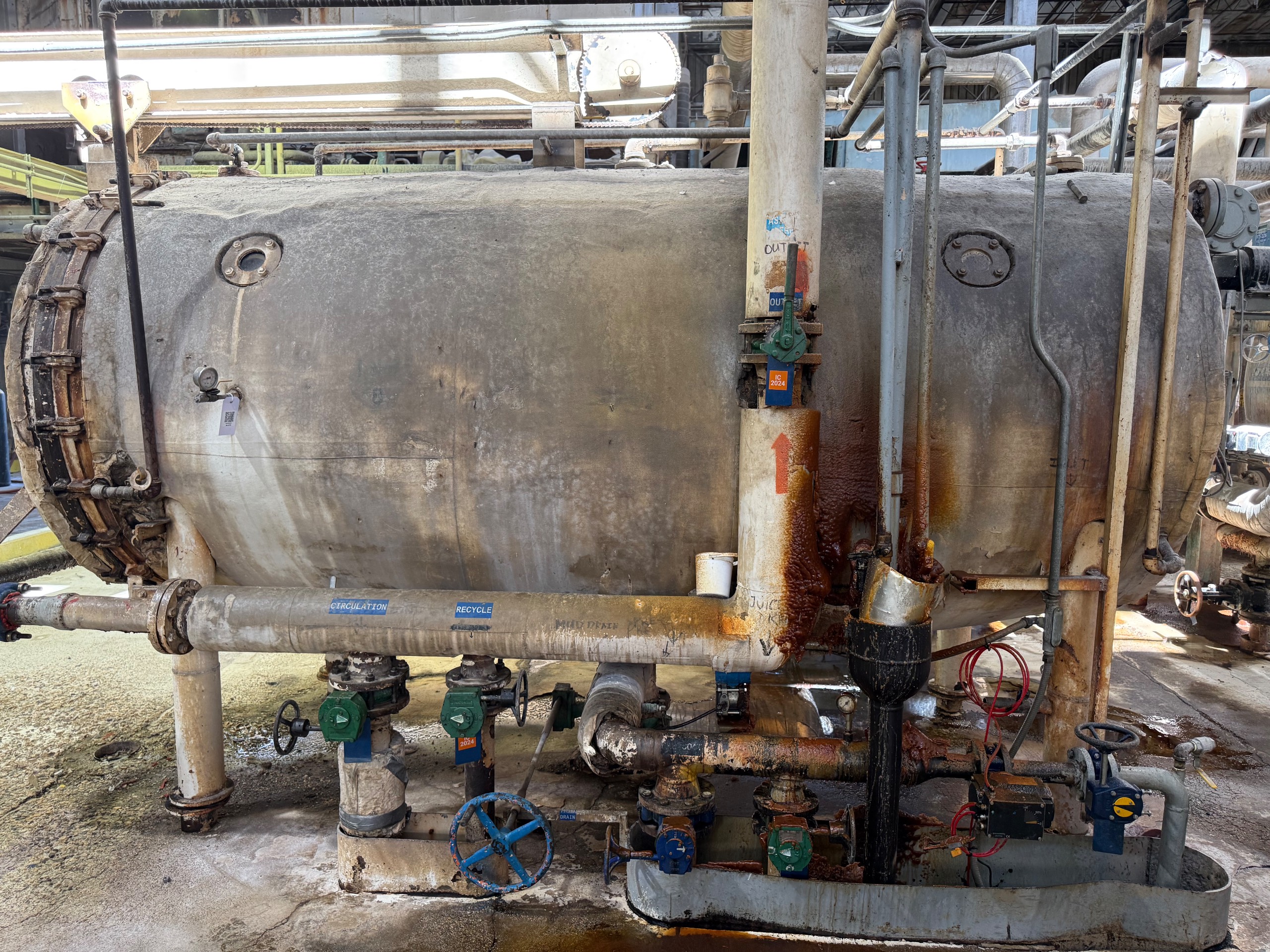 LIQUID FILTER TANK - undefined