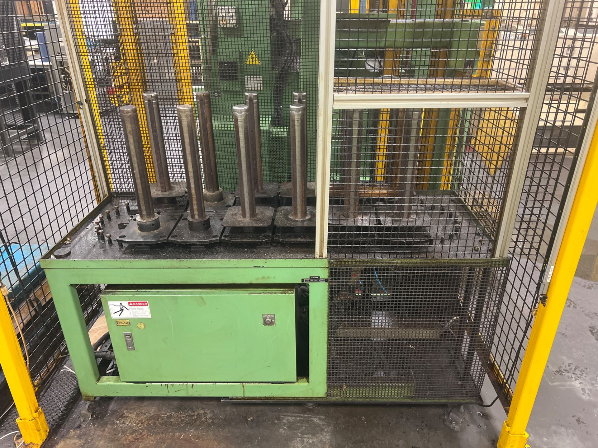 BULK LOT OF MACHINERY - undefined