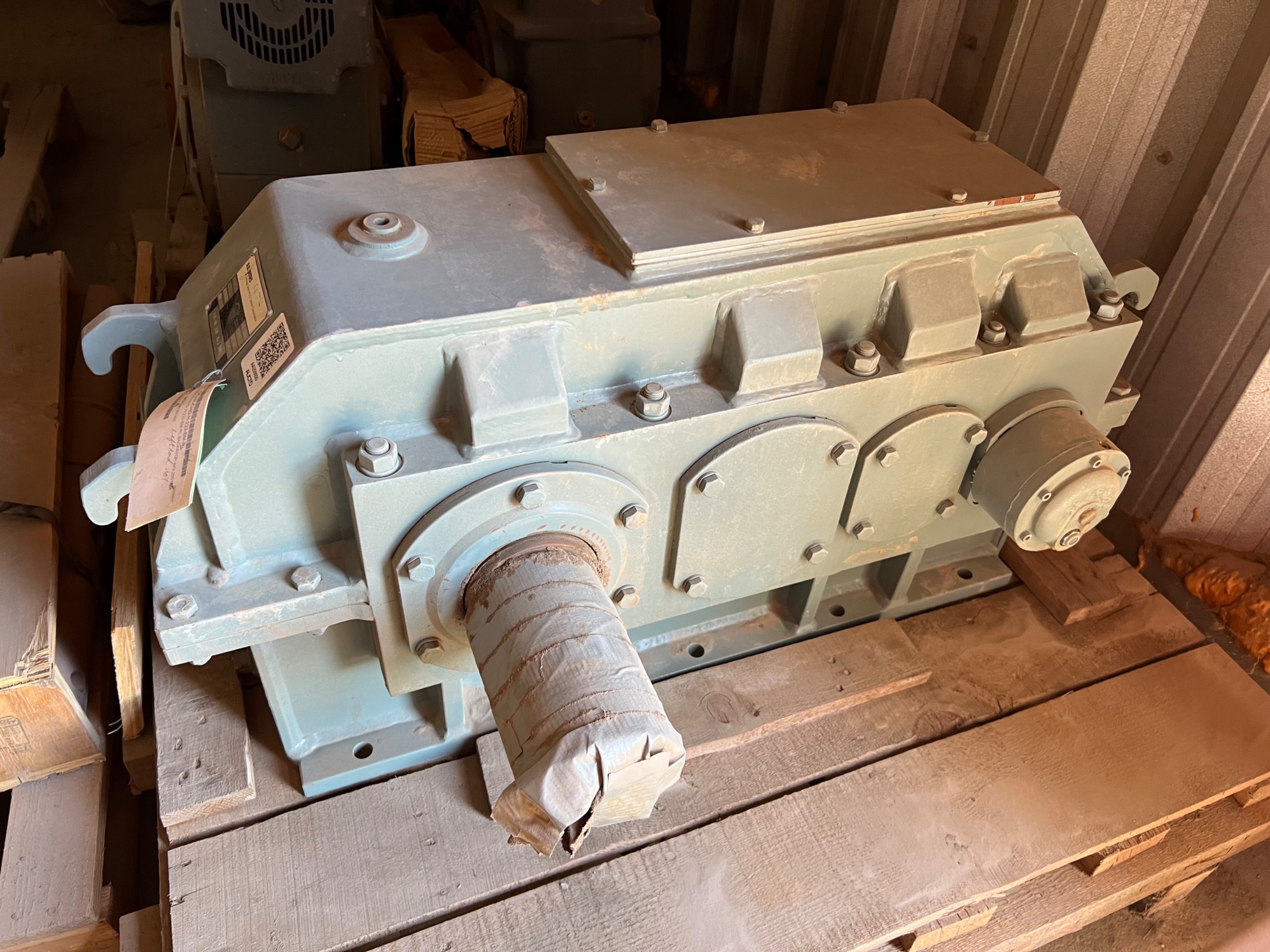 2001 D.O. JAMES GEARBOX - undefined