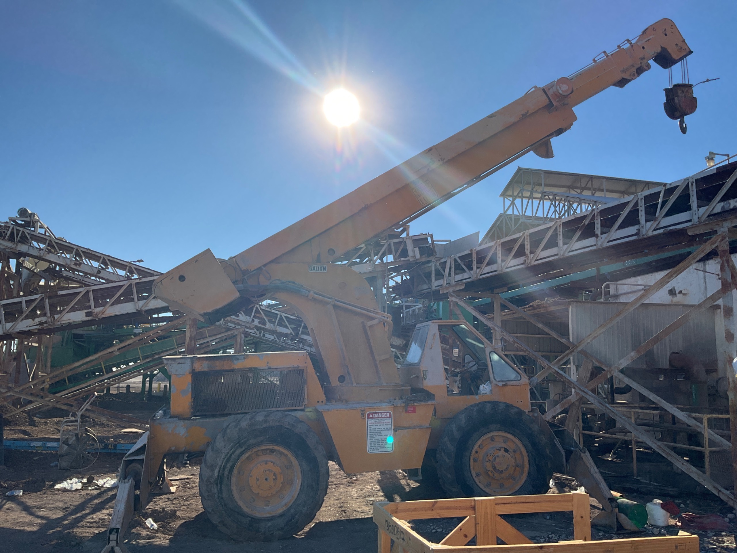 GALION 150FA ROUGH TERRAIN CRANE - undefined