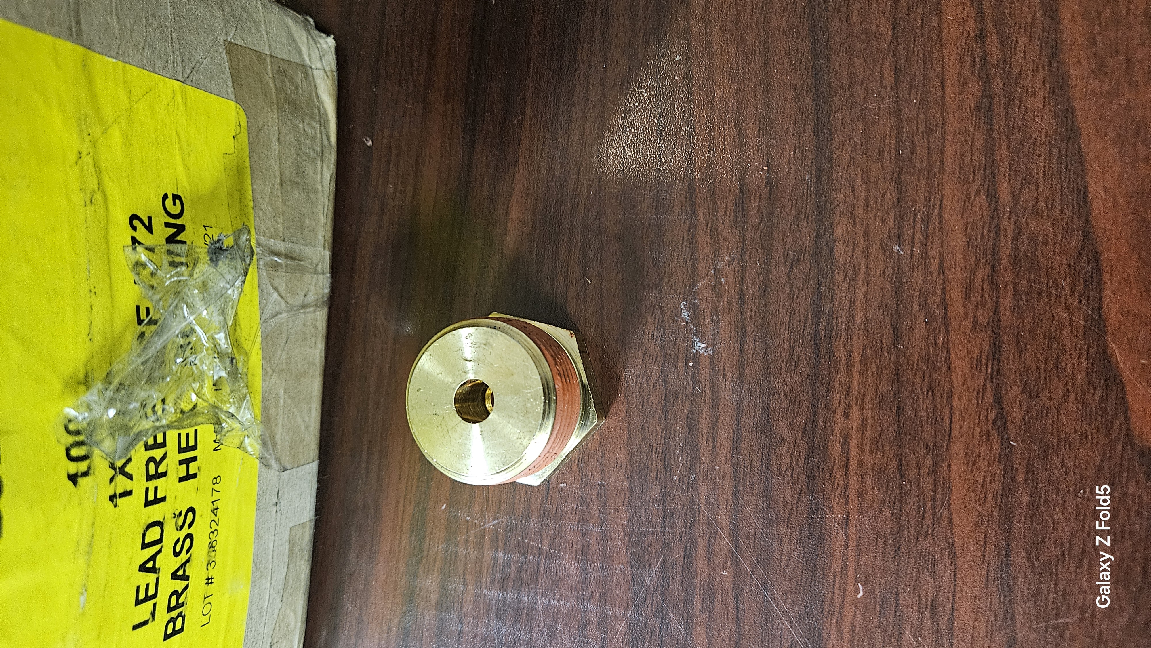 1" MALE PIPE THREAD X 1/8" FEMALE NPT BRASS REDUCING BUSHING-CASE OF 10 - undefined