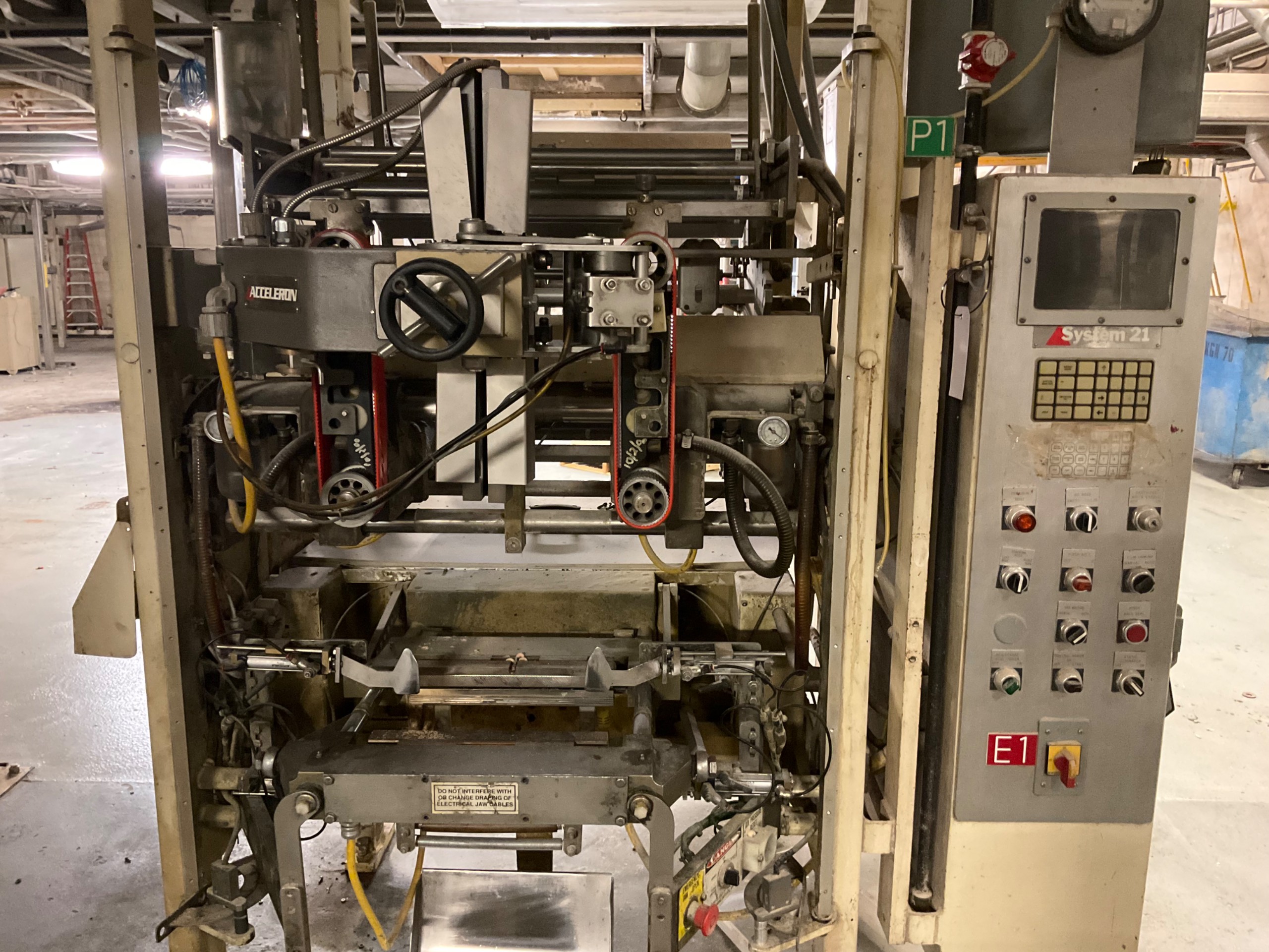 TRIANGLE SB82C/A612H1RNS BAGGER - undefined