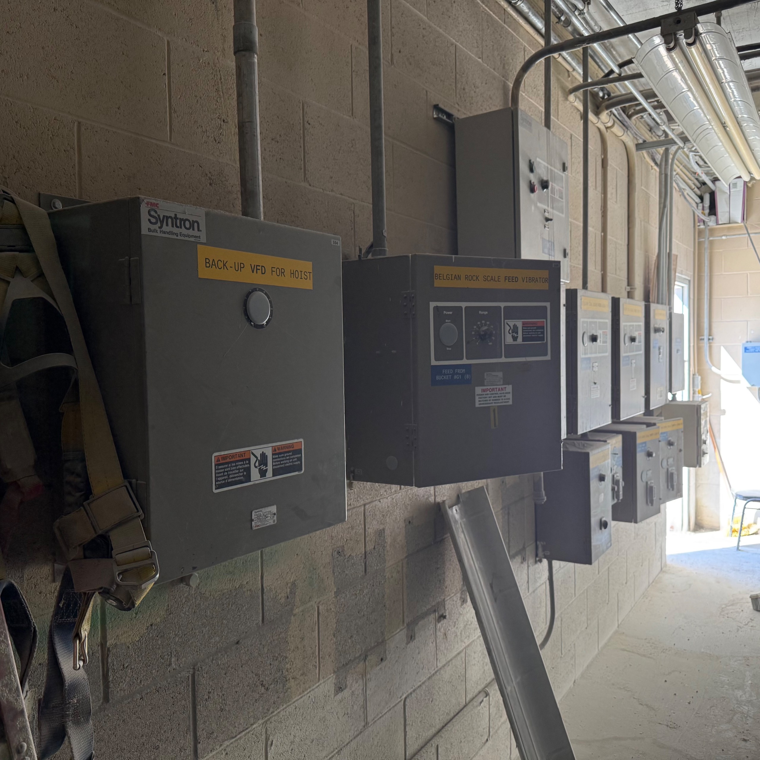 BULK QTY OF CONTENTS OF ELECTRICAL ROOM - undefined