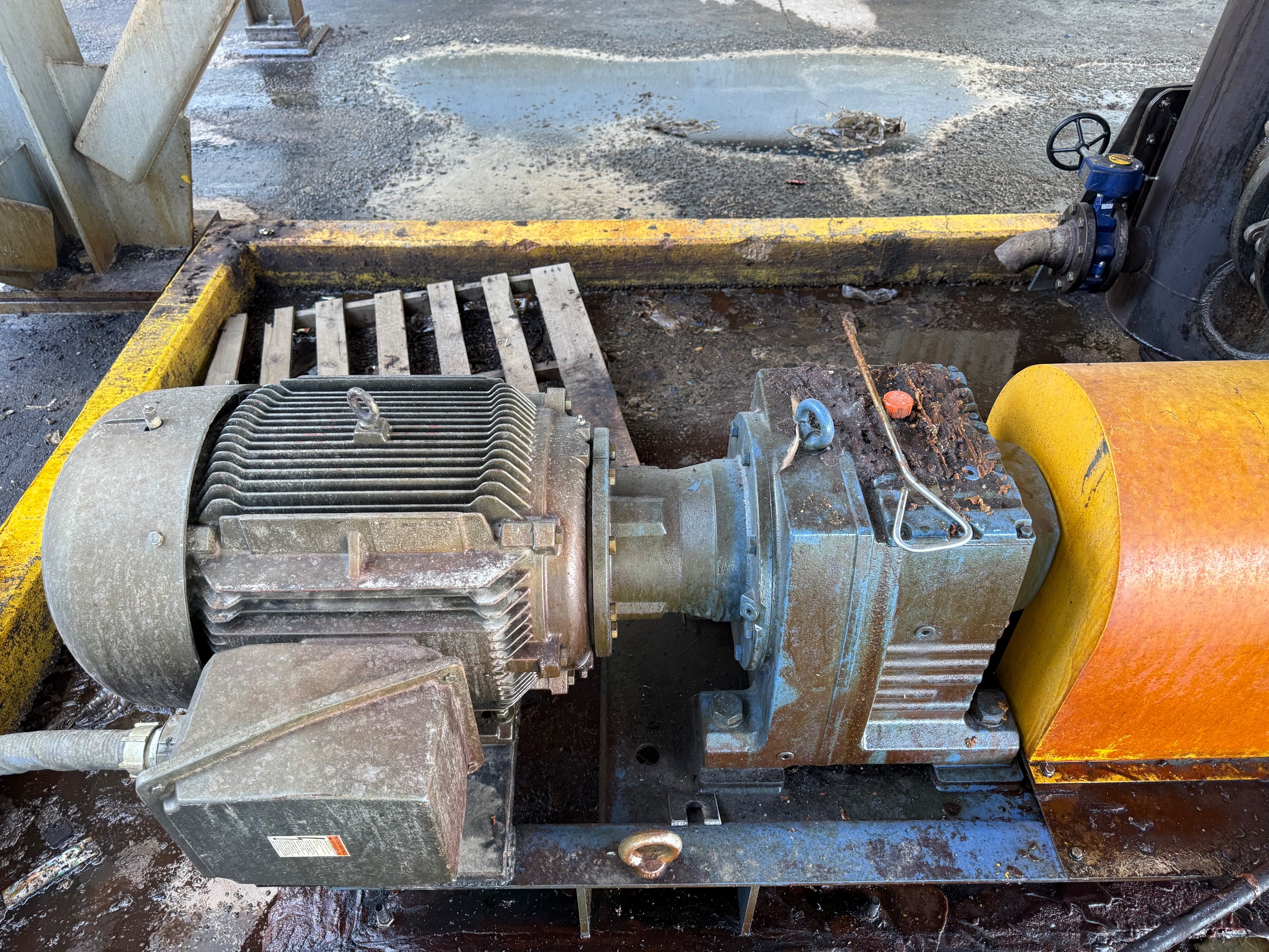 BROQUET BMC120S PUMP & 30HP MOTOR ASSEMBLY - undefined