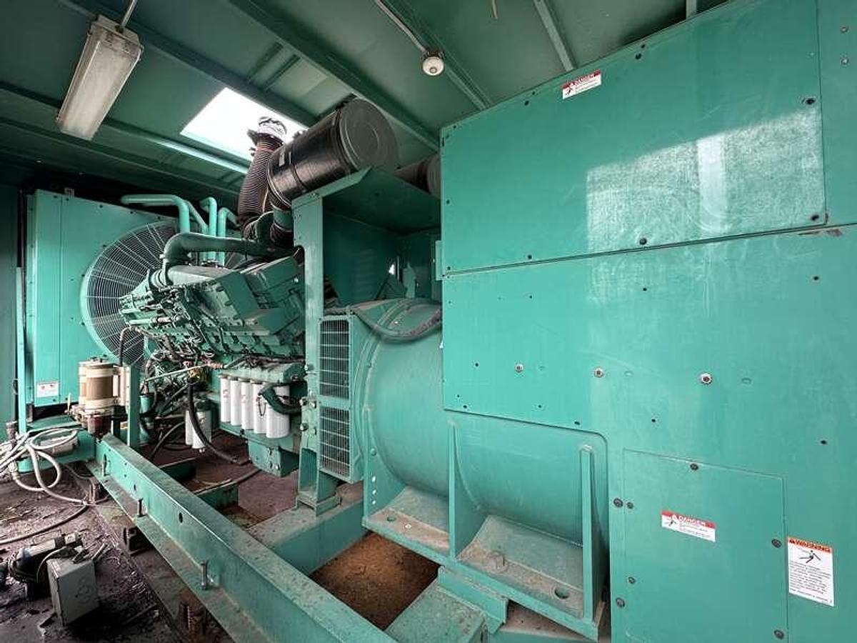 2001 CUMMINS DFLE DIESEL GENERATOR 1500 KW - undefined
