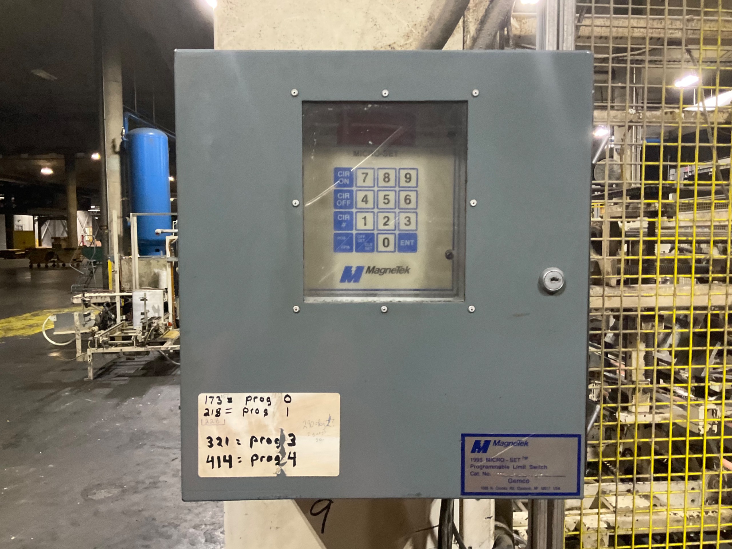 CASE FORMER MACHINE - undefined