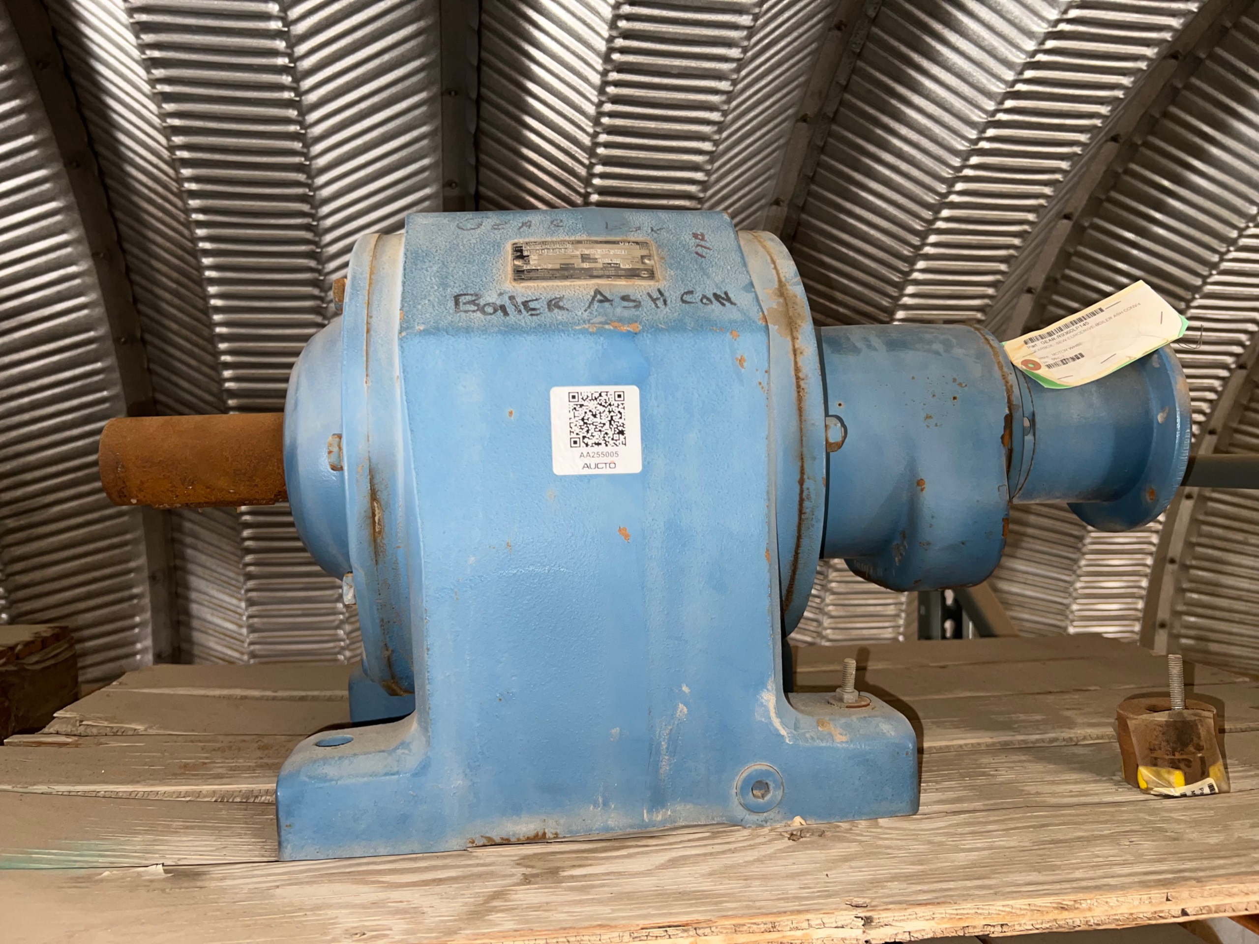 SEW-EURODRIVE R93 60LF145 GEAR REDUCER - undefined