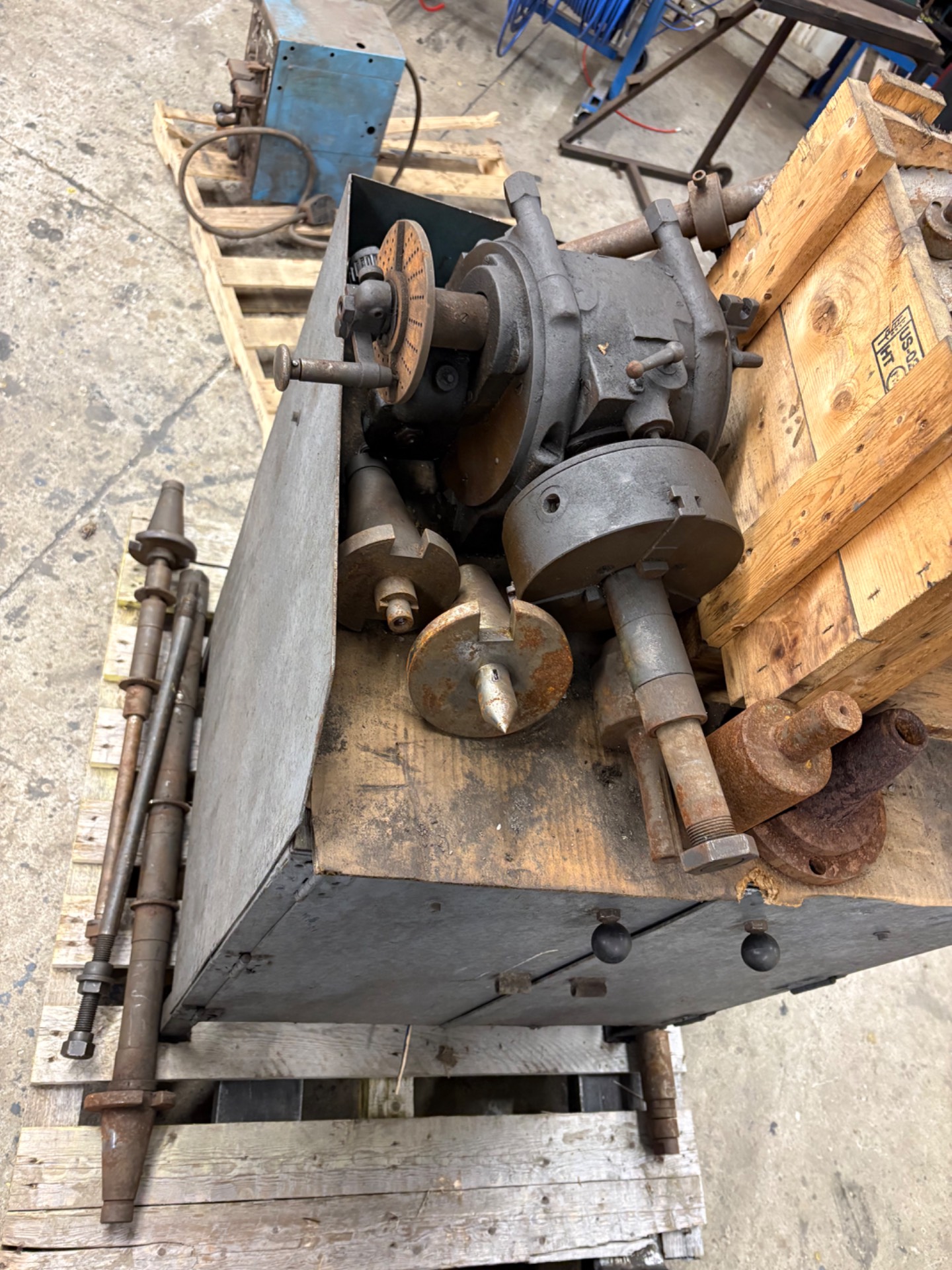 BULK QTY OF MACHINE TOOLING - undefined