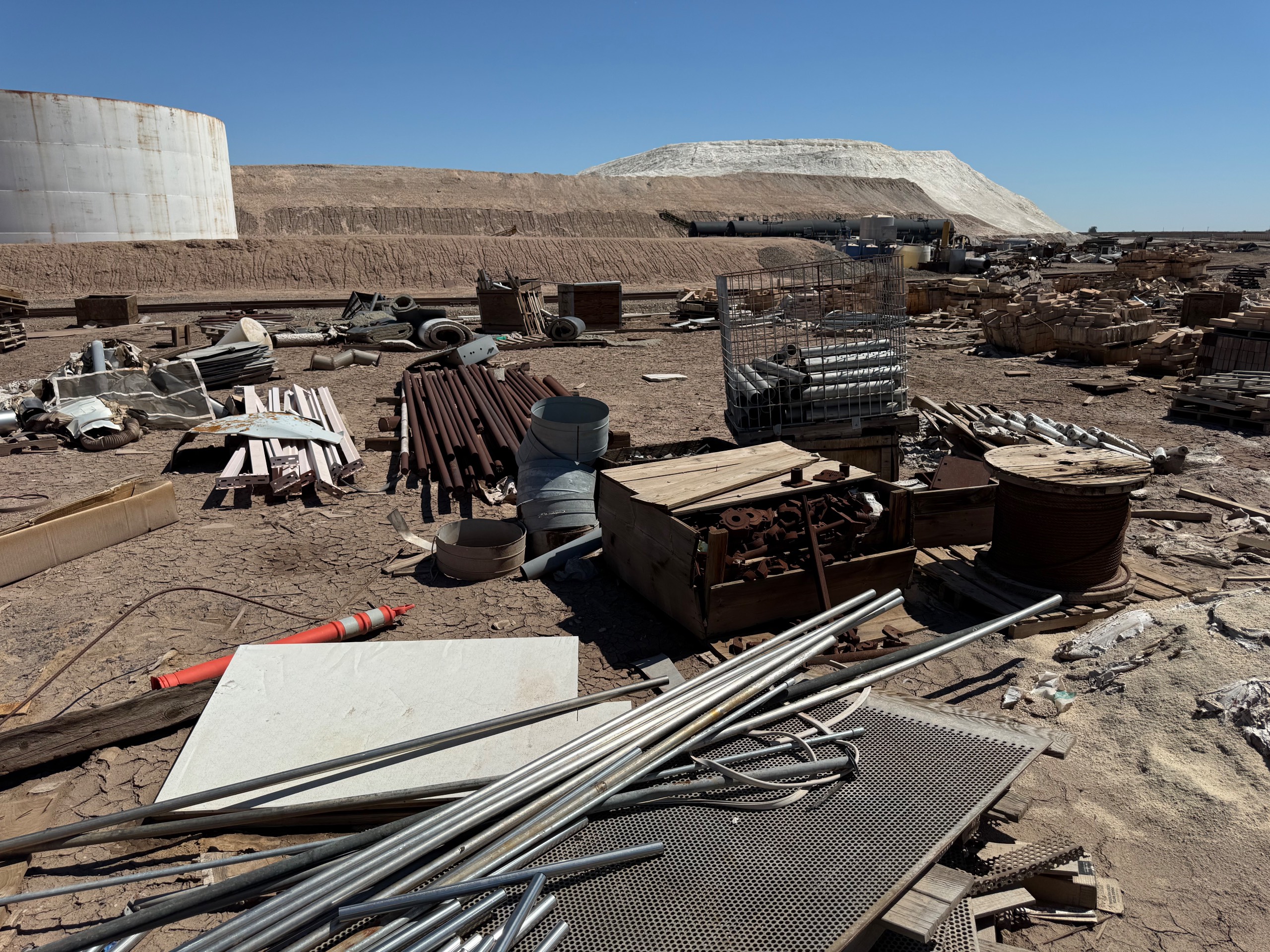 BULK QTY OF INDUSTRIAL PARTS & MATERIALS, CONTENTS OF BONEYARD - undefined