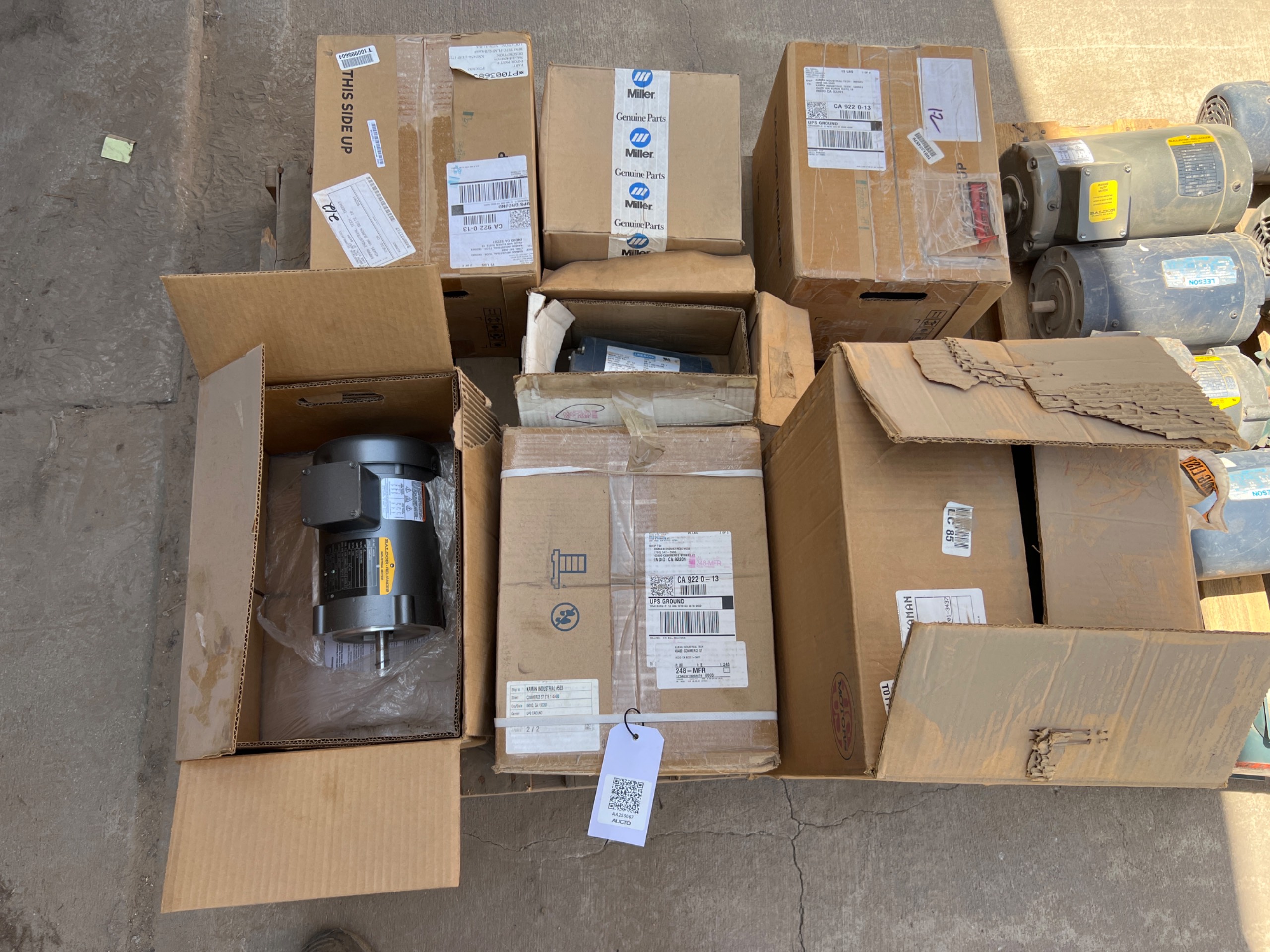 QTY 7: ELECTRIC MOTORS - undefined