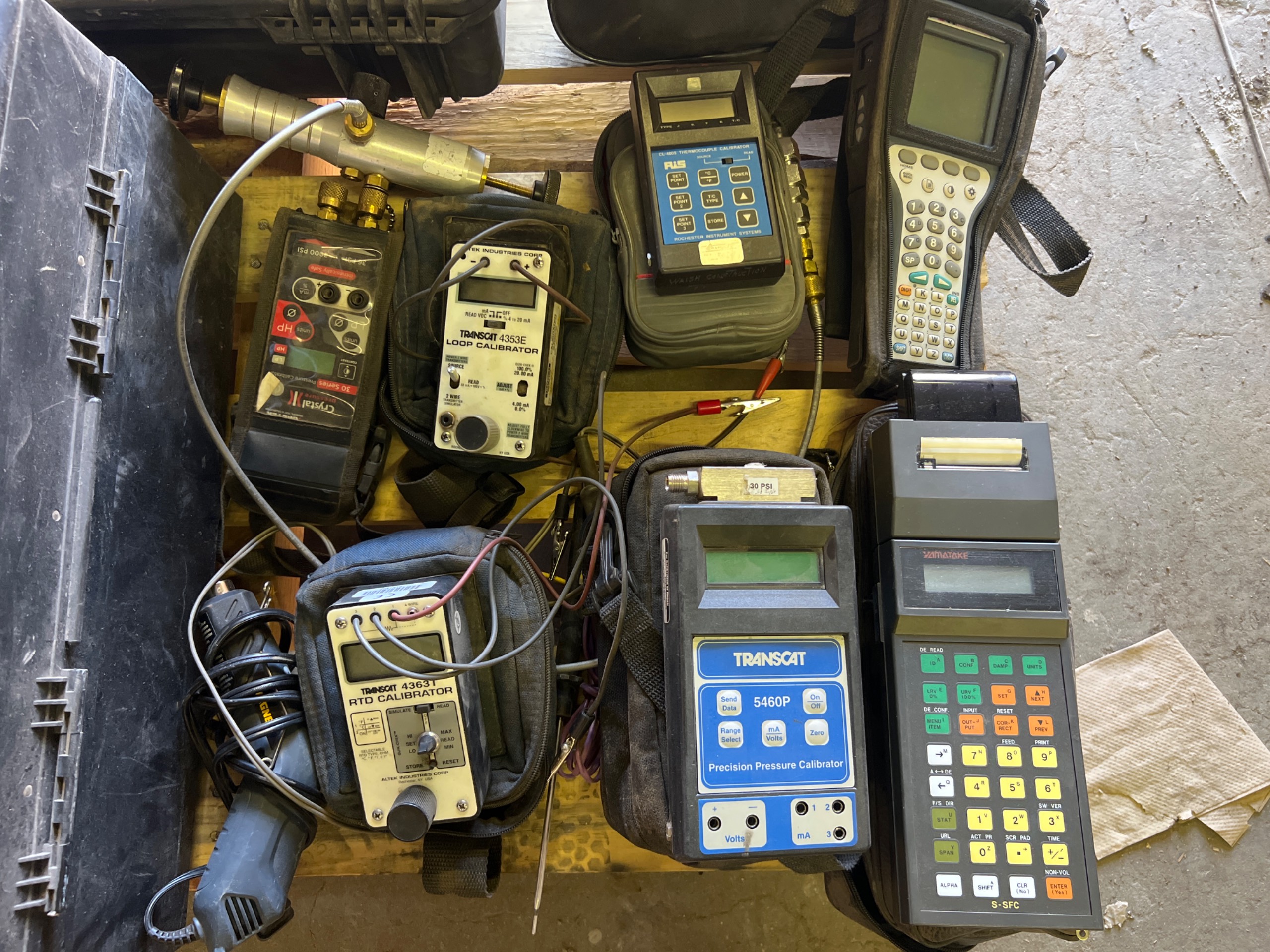 BULK QTY OF TESTING AND MEASURING EQUIPMENT - undefined