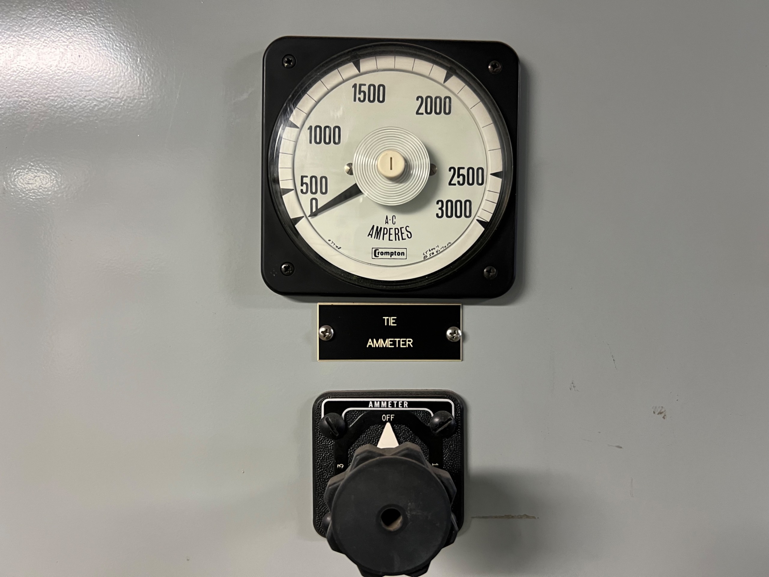 BULK QTY OF MOTOR CONTROL CENTERS - undefined