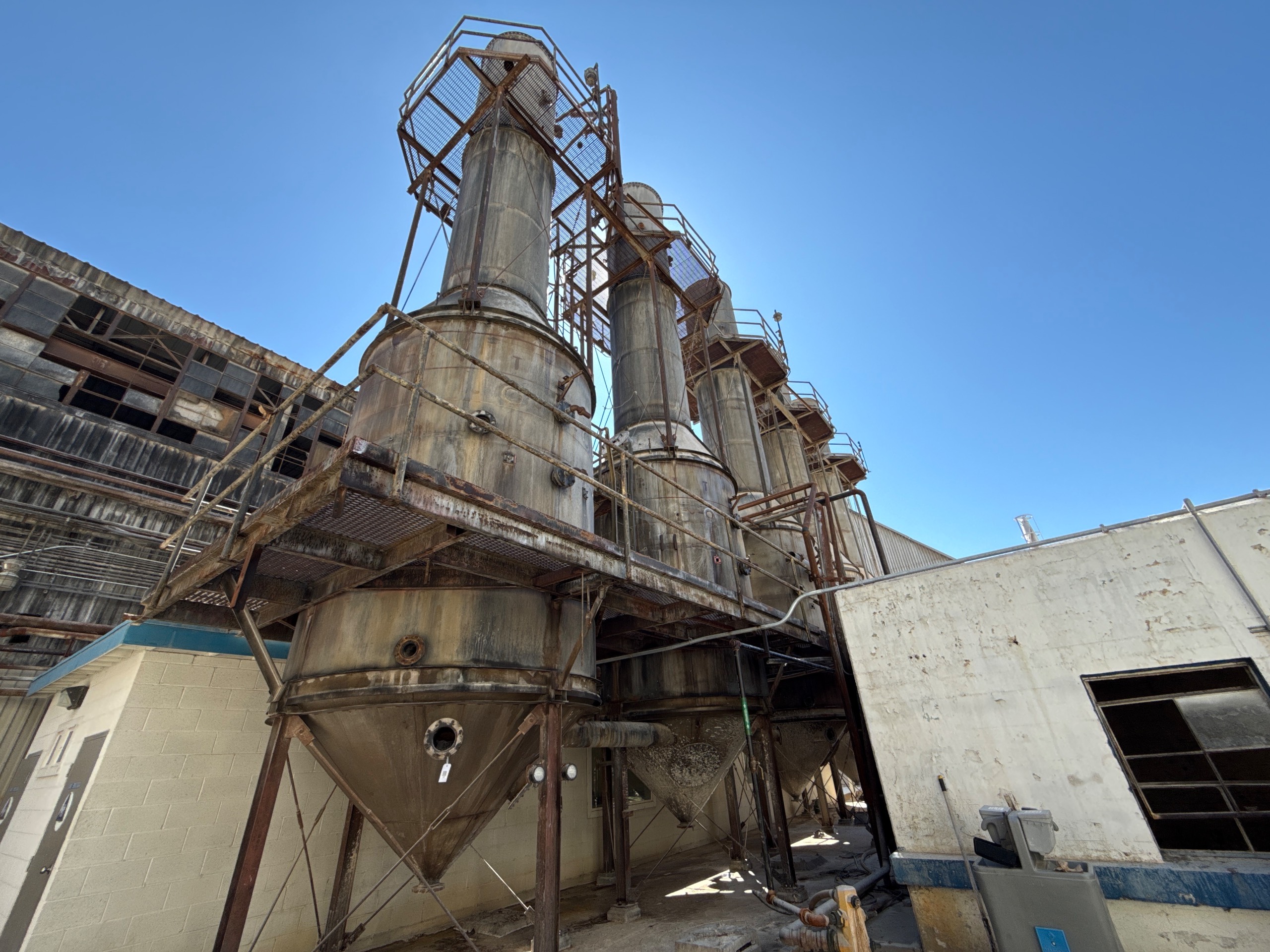 INDUSTRIAL SCRUBBERS - undefined