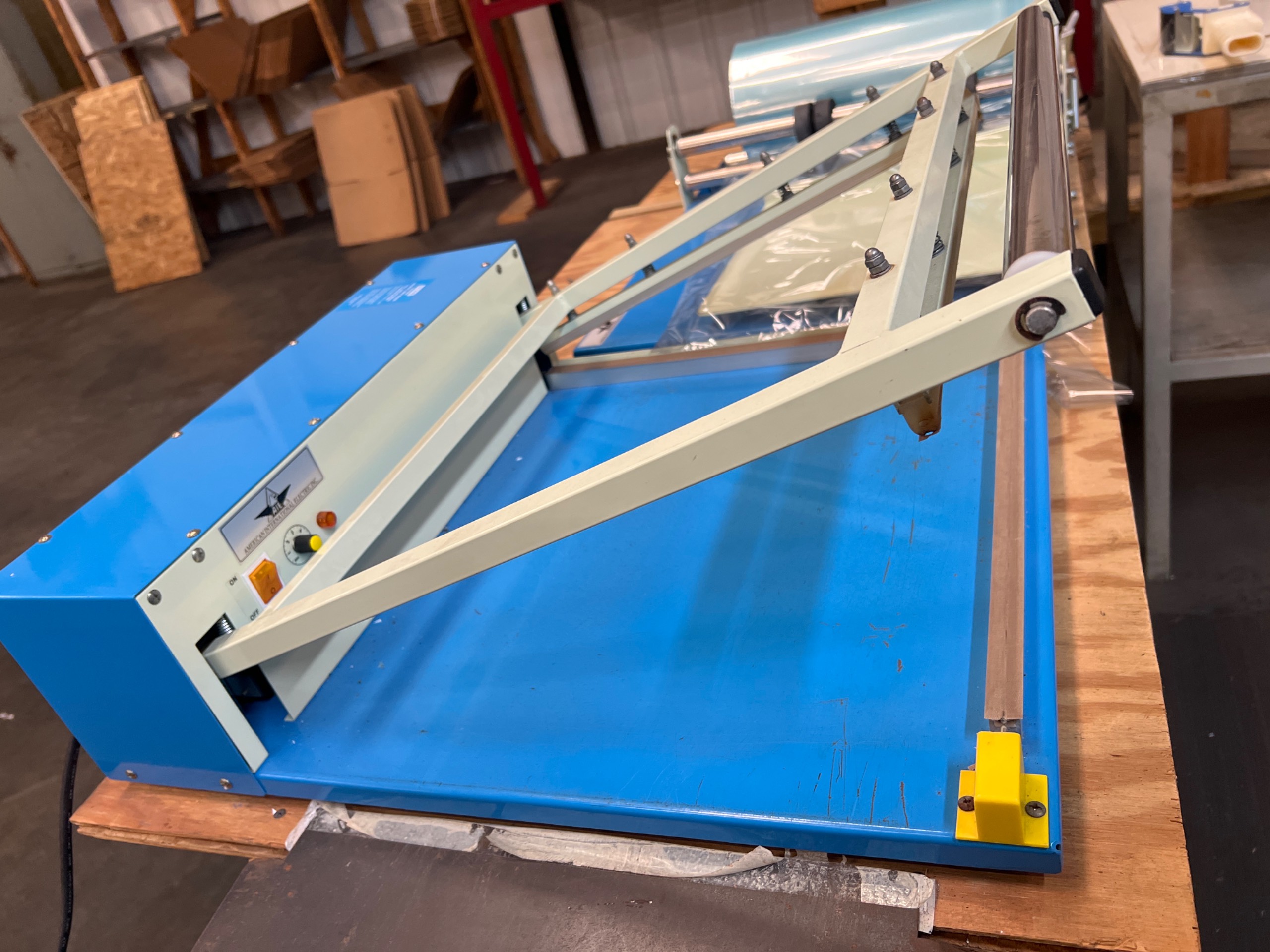 AIE 1818L L-BAR SHRINK WRAPPER - undefined