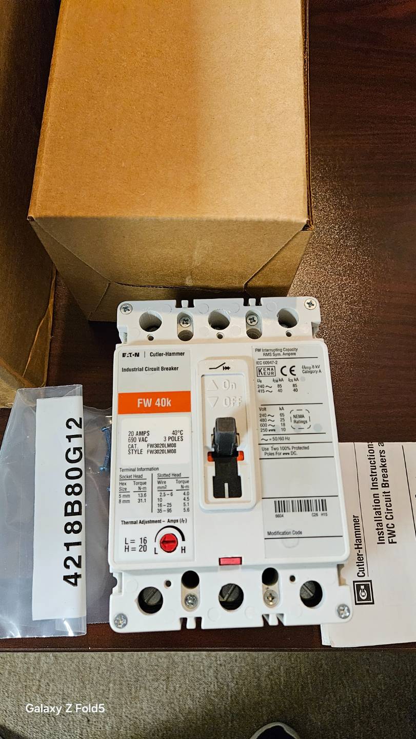 EATON CUTLER HAMMER FW3020LM08 CIRCUIT BREAKER - undefined
