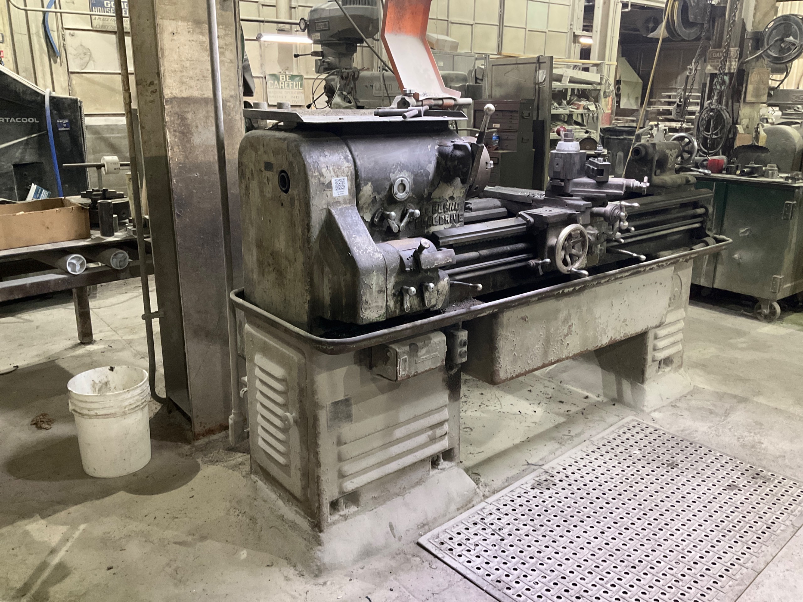LEBLOND DUAL DRIVE MANUAL LATHE - undefined