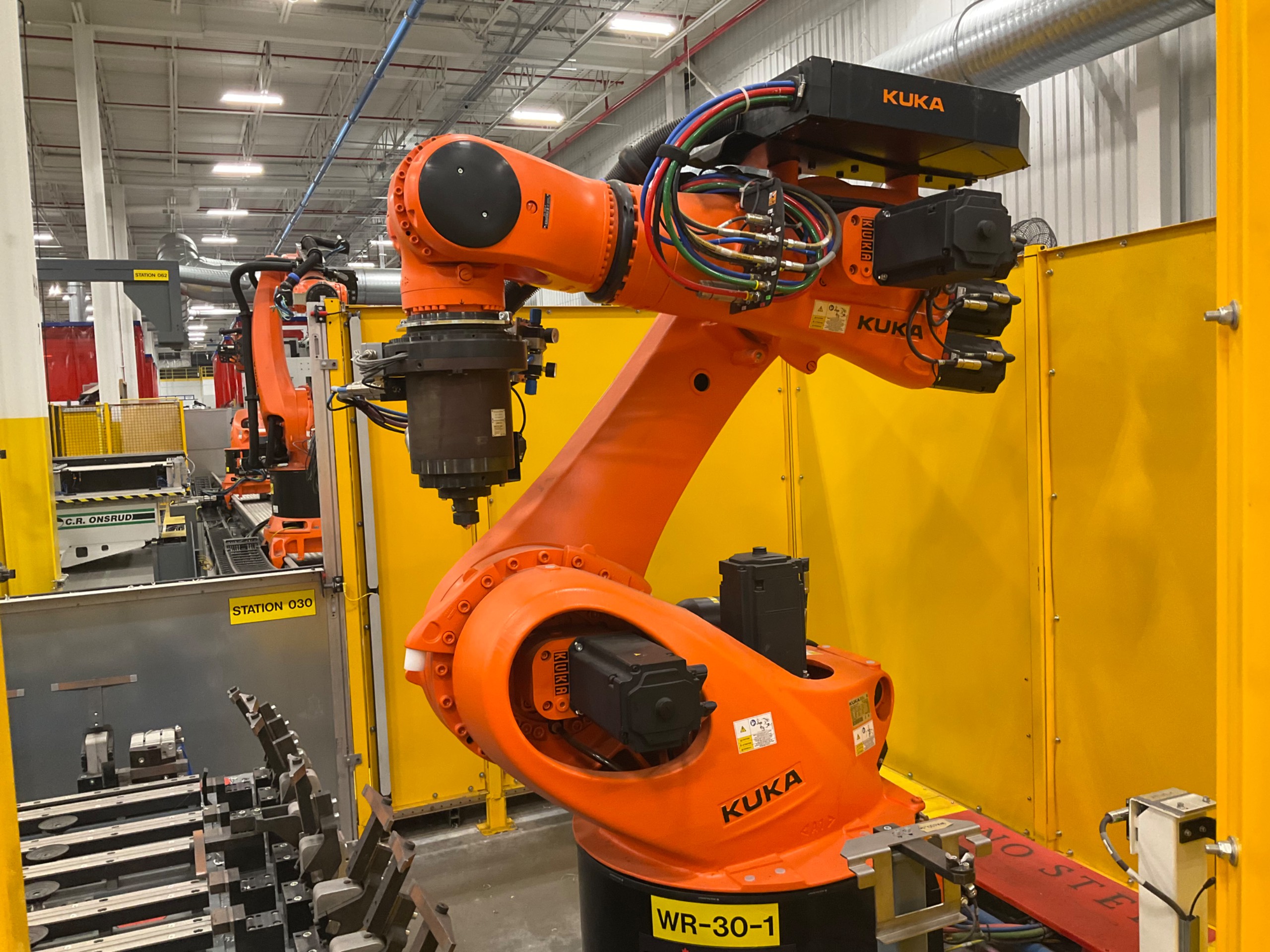2021 KUKA KR 500 R2830 ROBOT & CONTROLLER ASSEMBLY - undefined