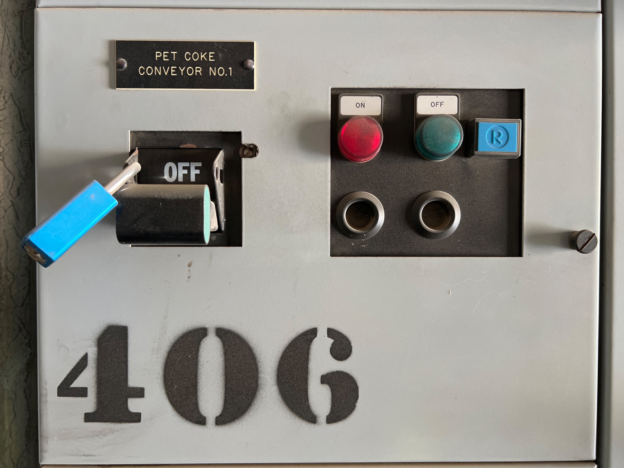 BULK QTY OF SIEMENS 95 MCC - undefined