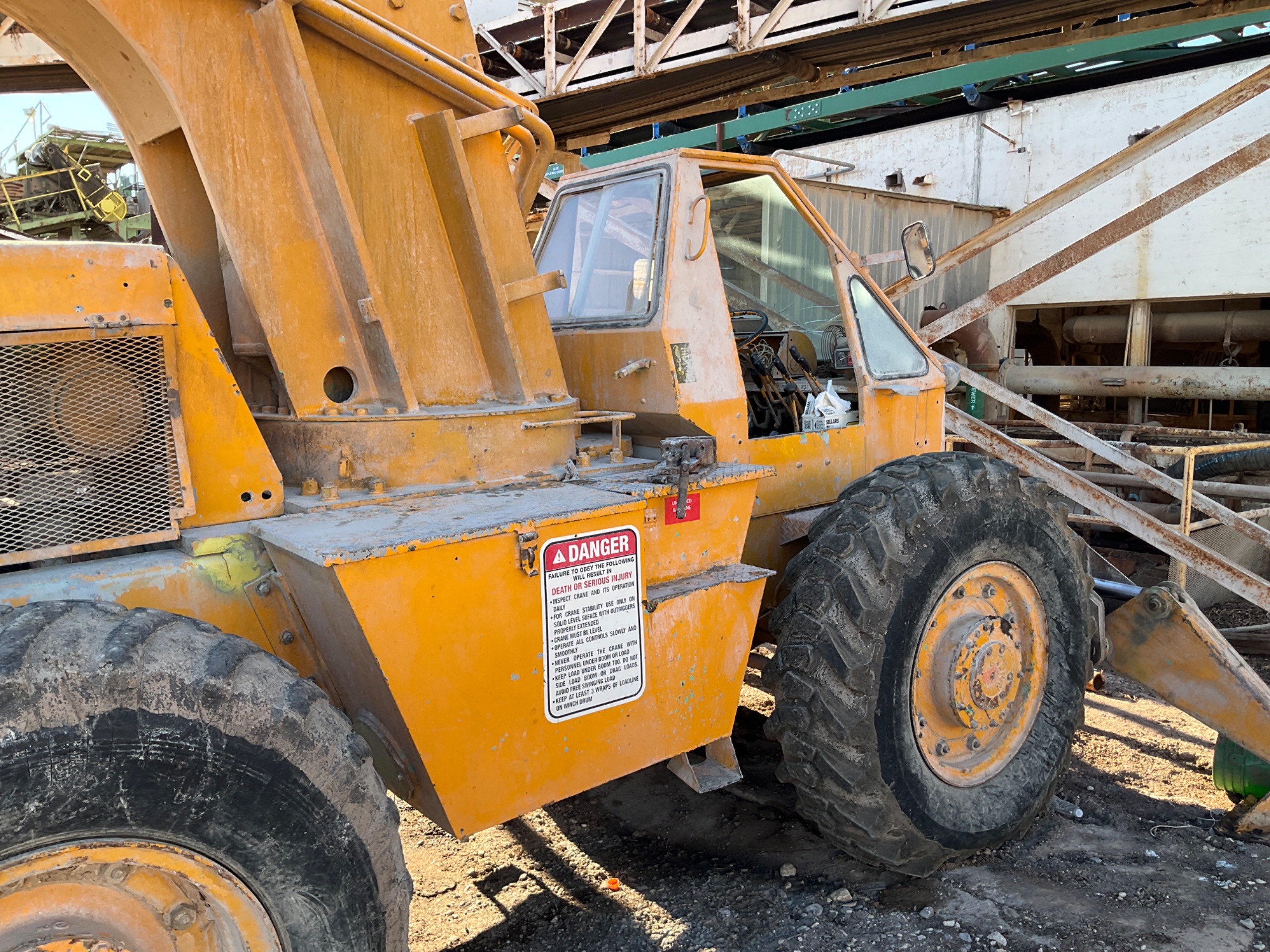 GALION 150FA ROUGH TERRAIN CRANE - undefined