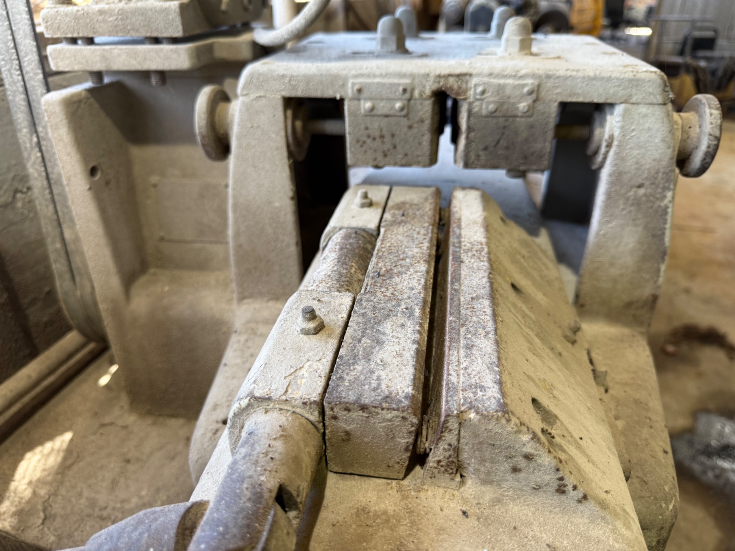 STRAIGHTENING MACHINE - undefined