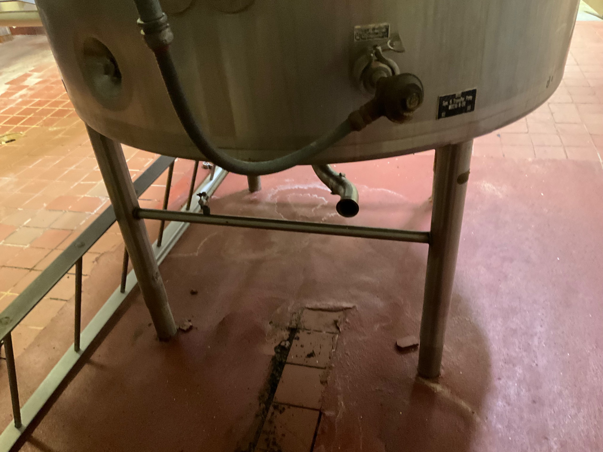 MIXER TANK 600 GALLON - undefined