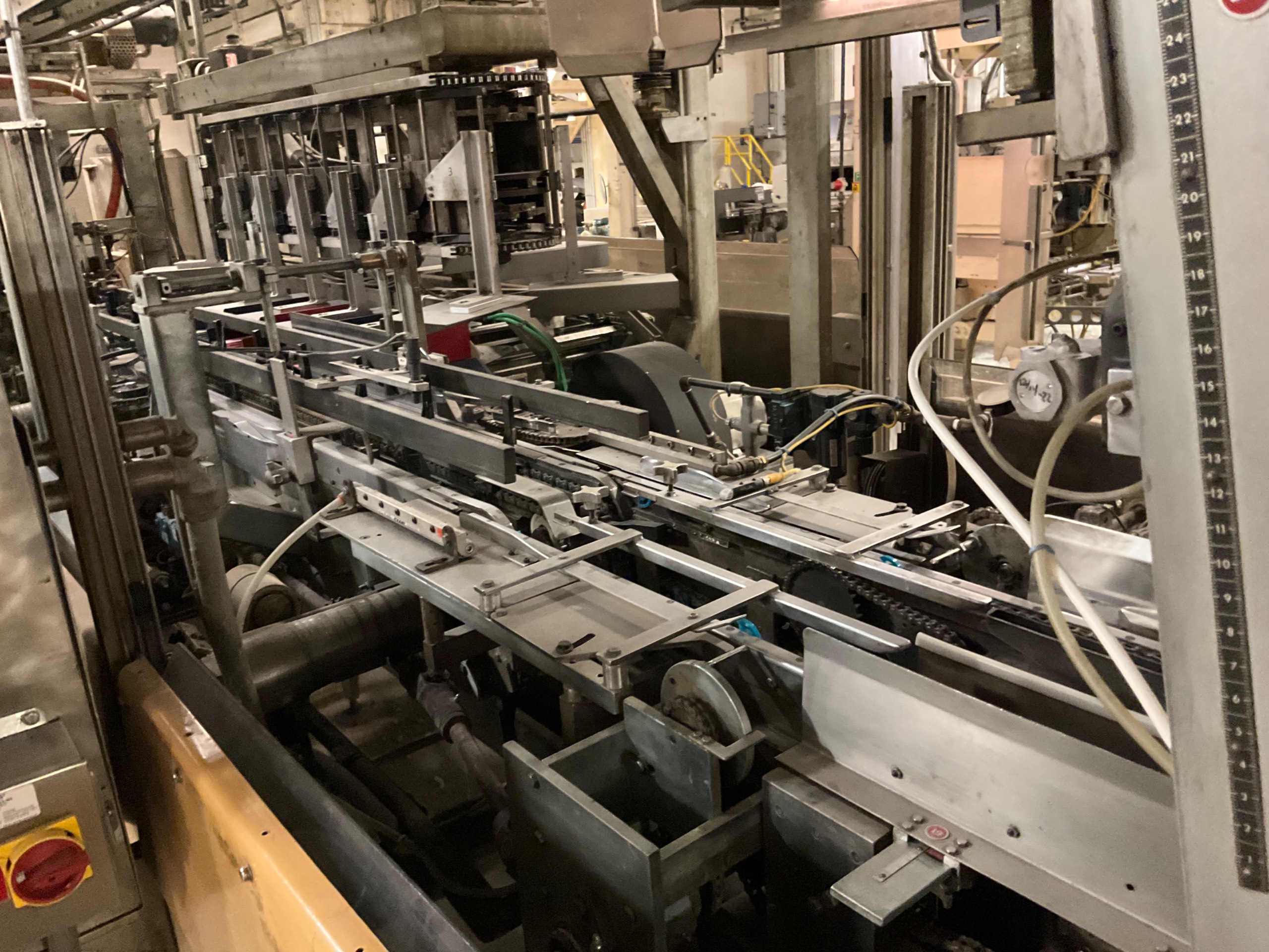CARTONER & BUCKET CONVEYOR - undefined