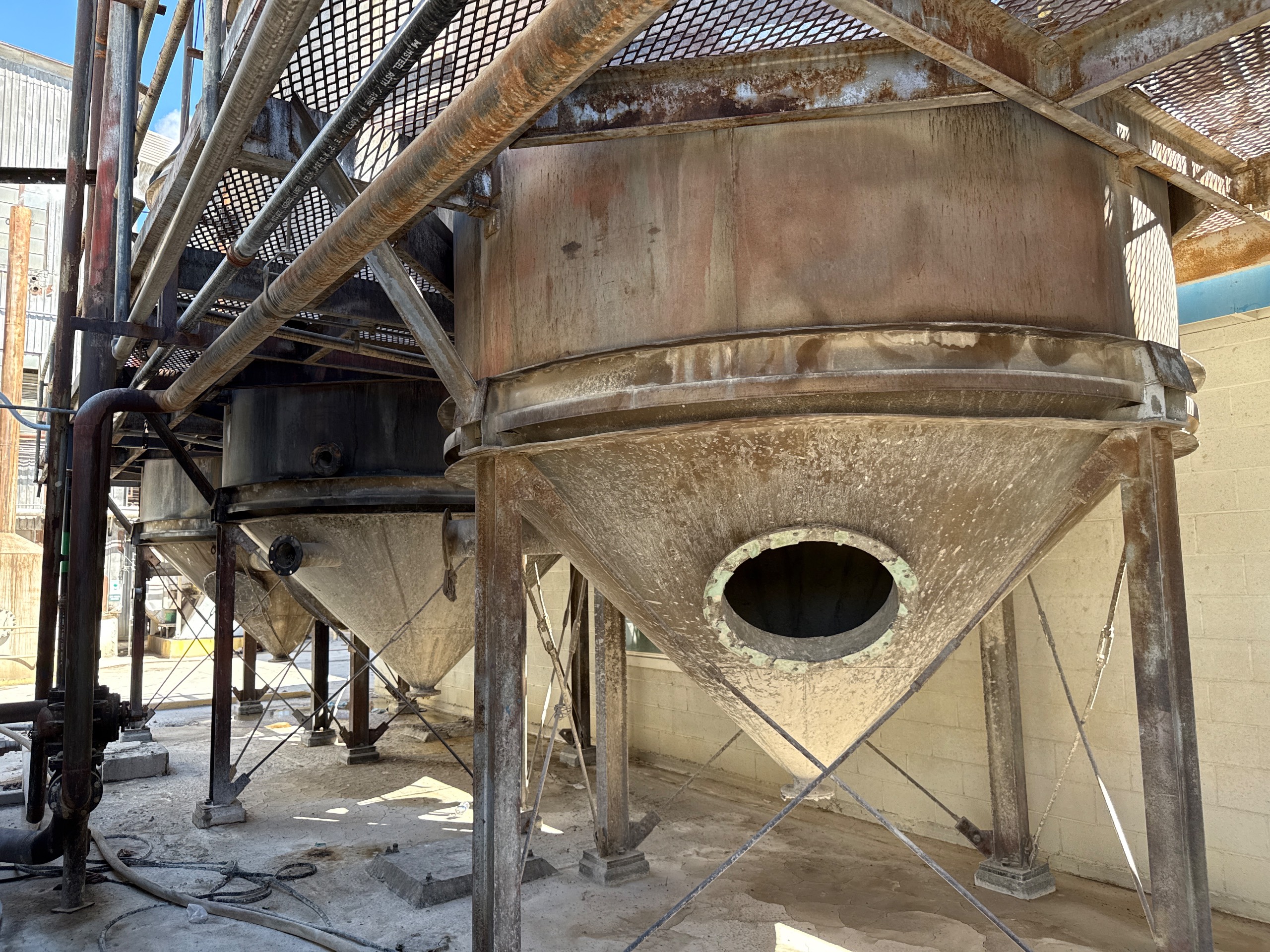 BULK INDUSTRIAL SCRUBBERS - undefined